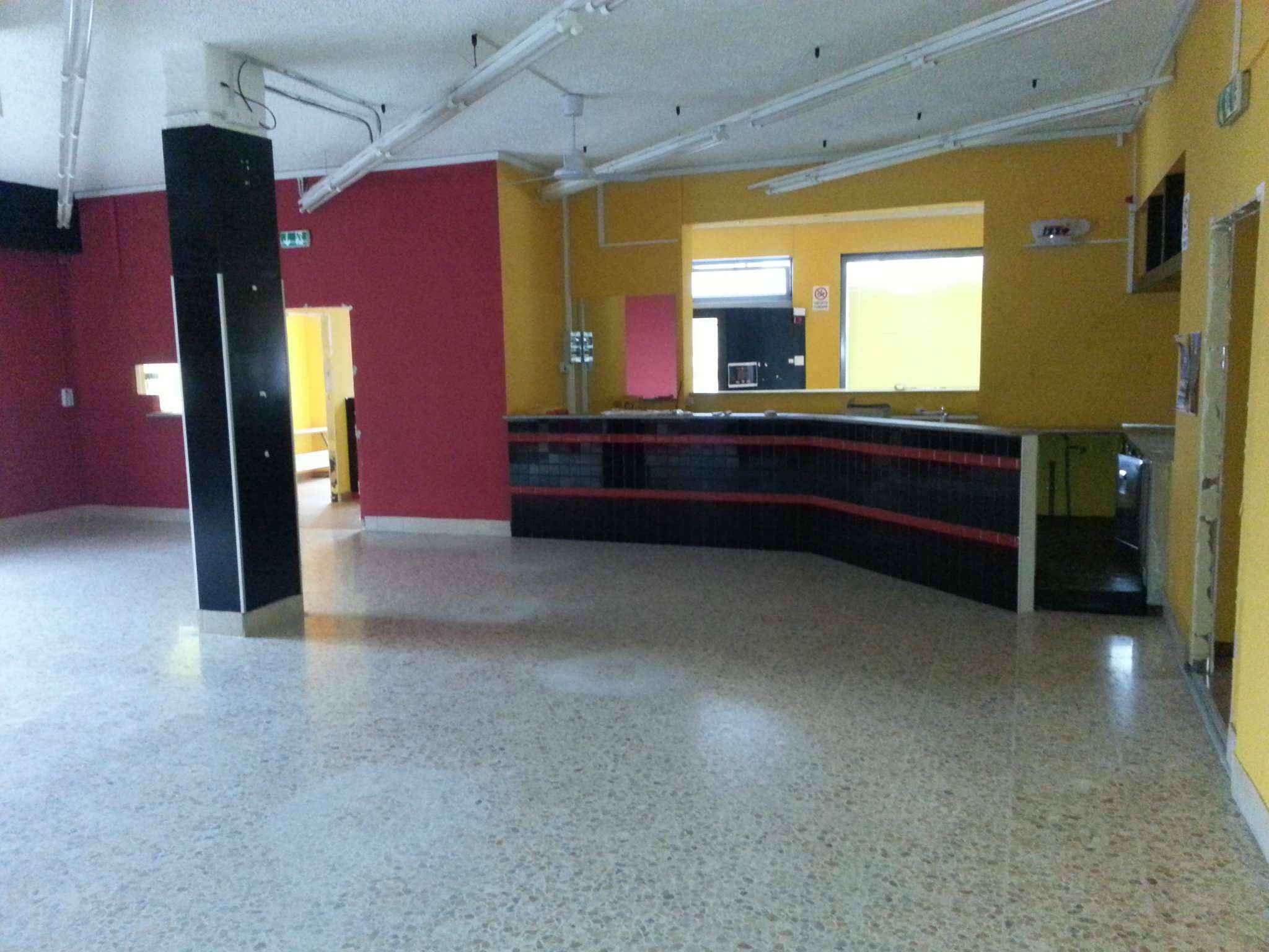 Negozio - Loc.Com. PESCARA affitto   fonte romana Italia Affitti