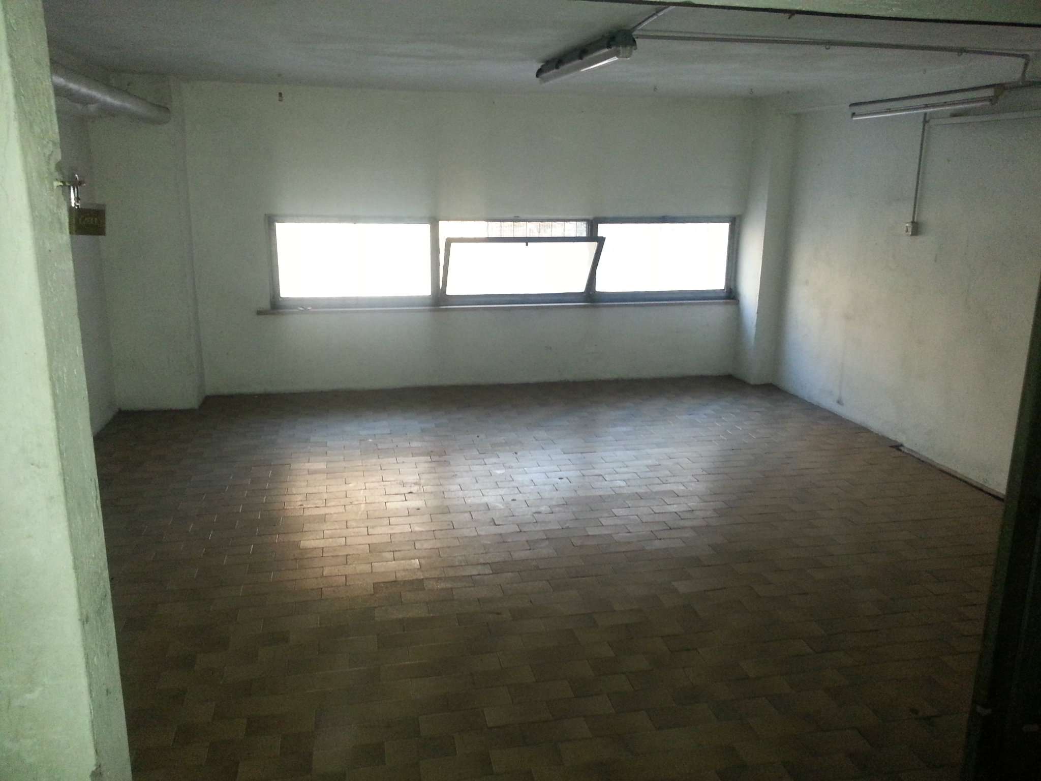 Box auto - Posto auto PESCARA affitto    Italia Affitti