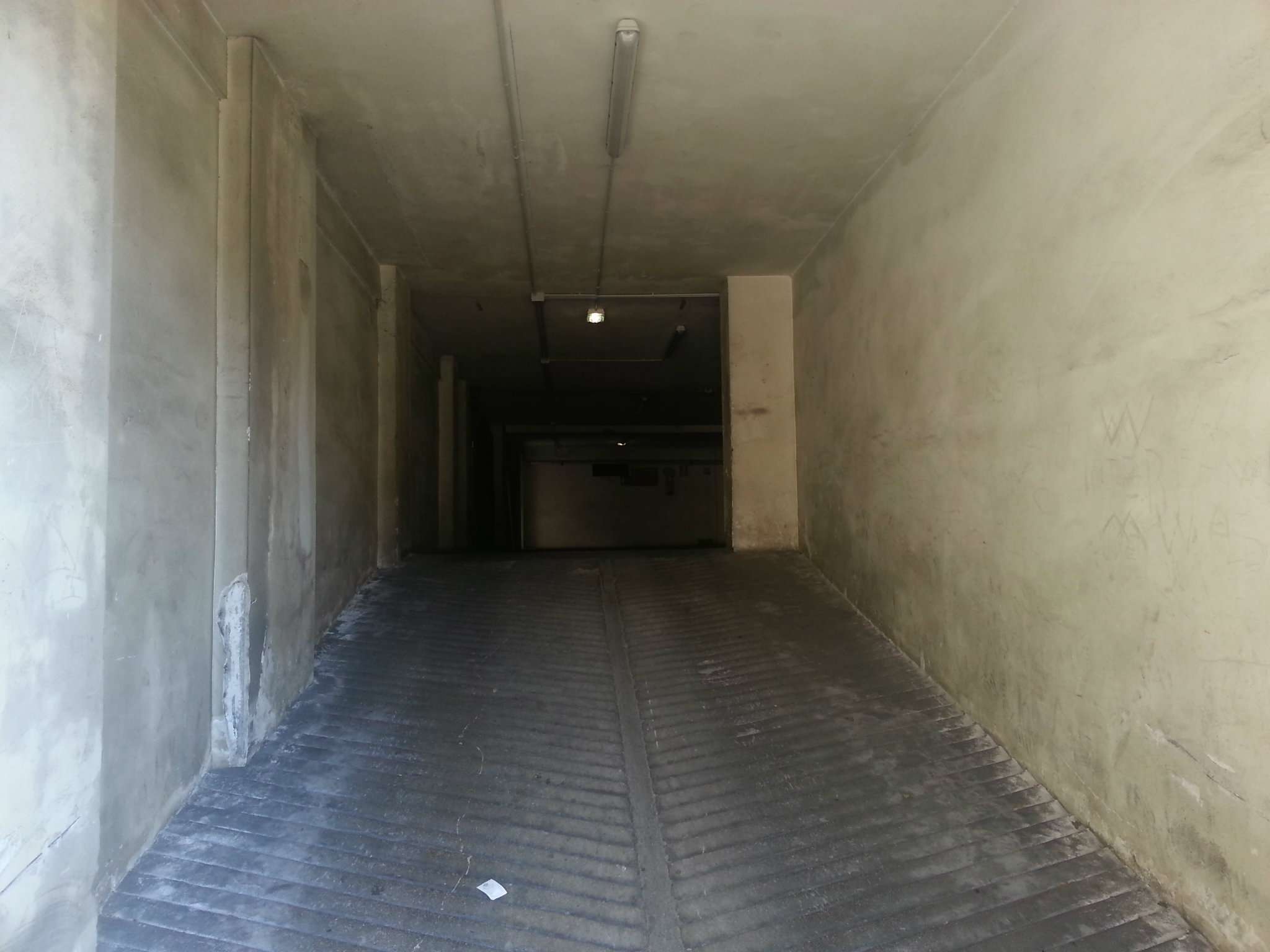 Box auto - Posto auto PESCARA affitto    Italia Affitti