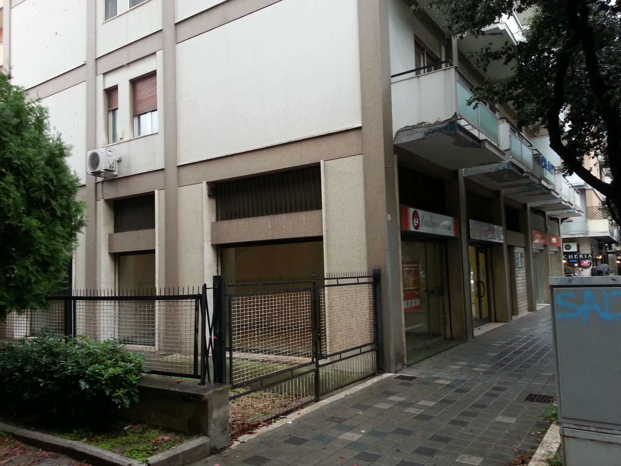 Negozio - Loc.Com. PESCARA affitto   chieti Italia Affitti