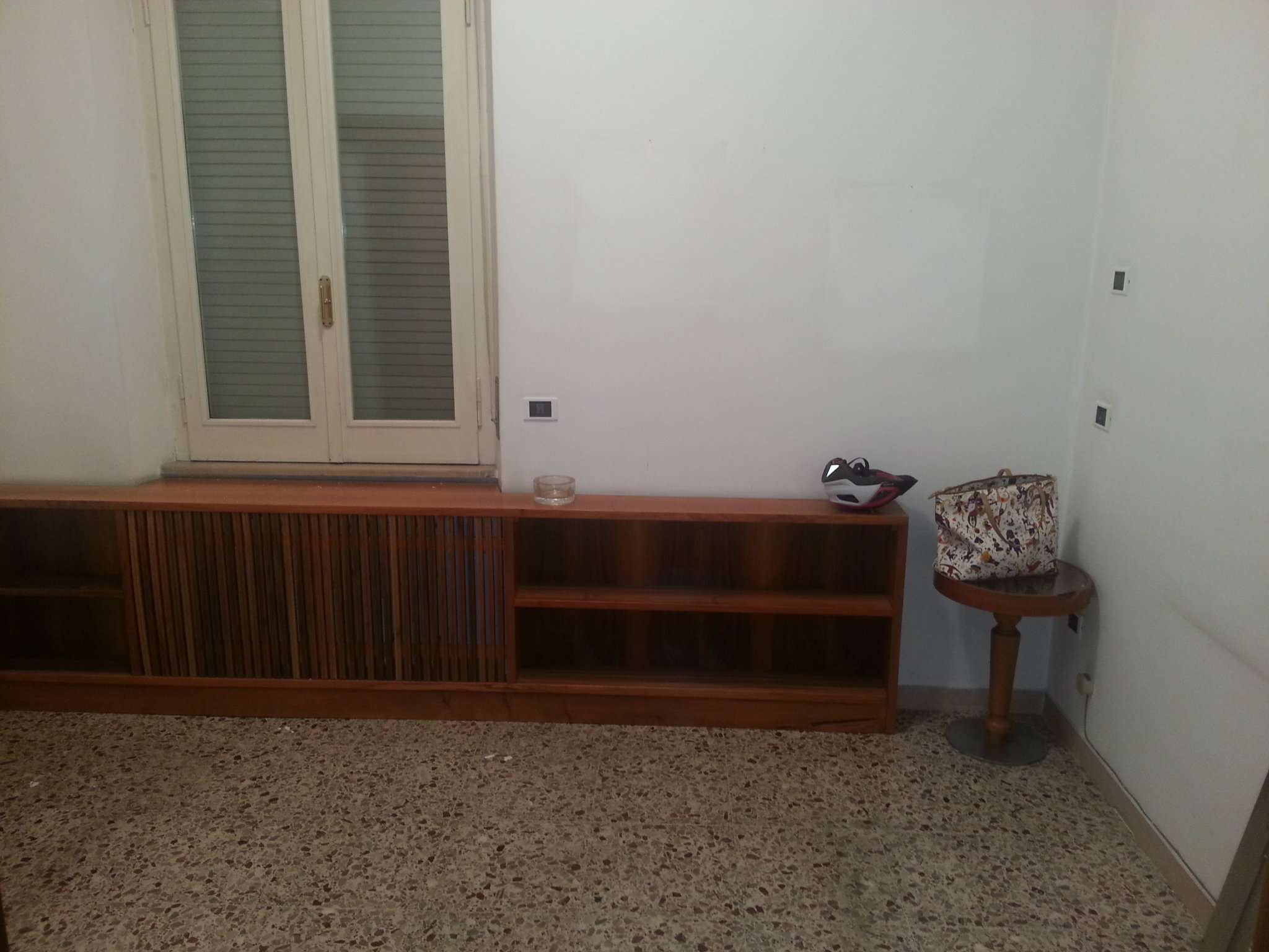 Ufficio - Loc.Com. PESCARA affitto   campania Italia Affitti