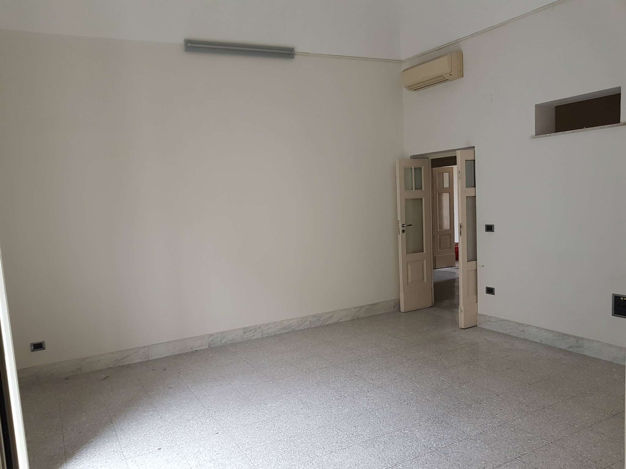 Ufficio - Loc.Com. PESCARA affitto   umberto I Italia Affitti