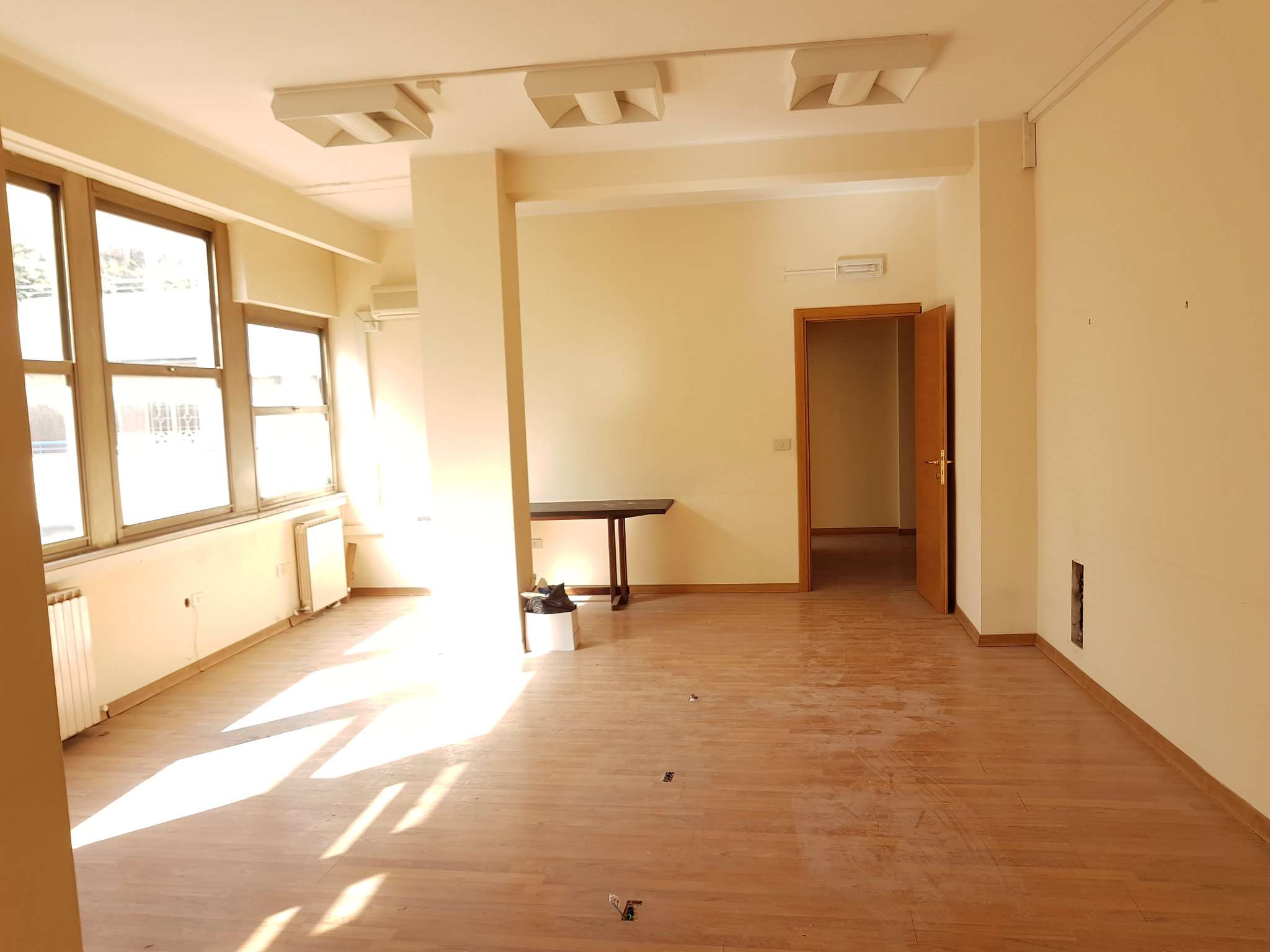 Ufficio - Loc.Com. PESCARA affitto   parini Italia Affitti