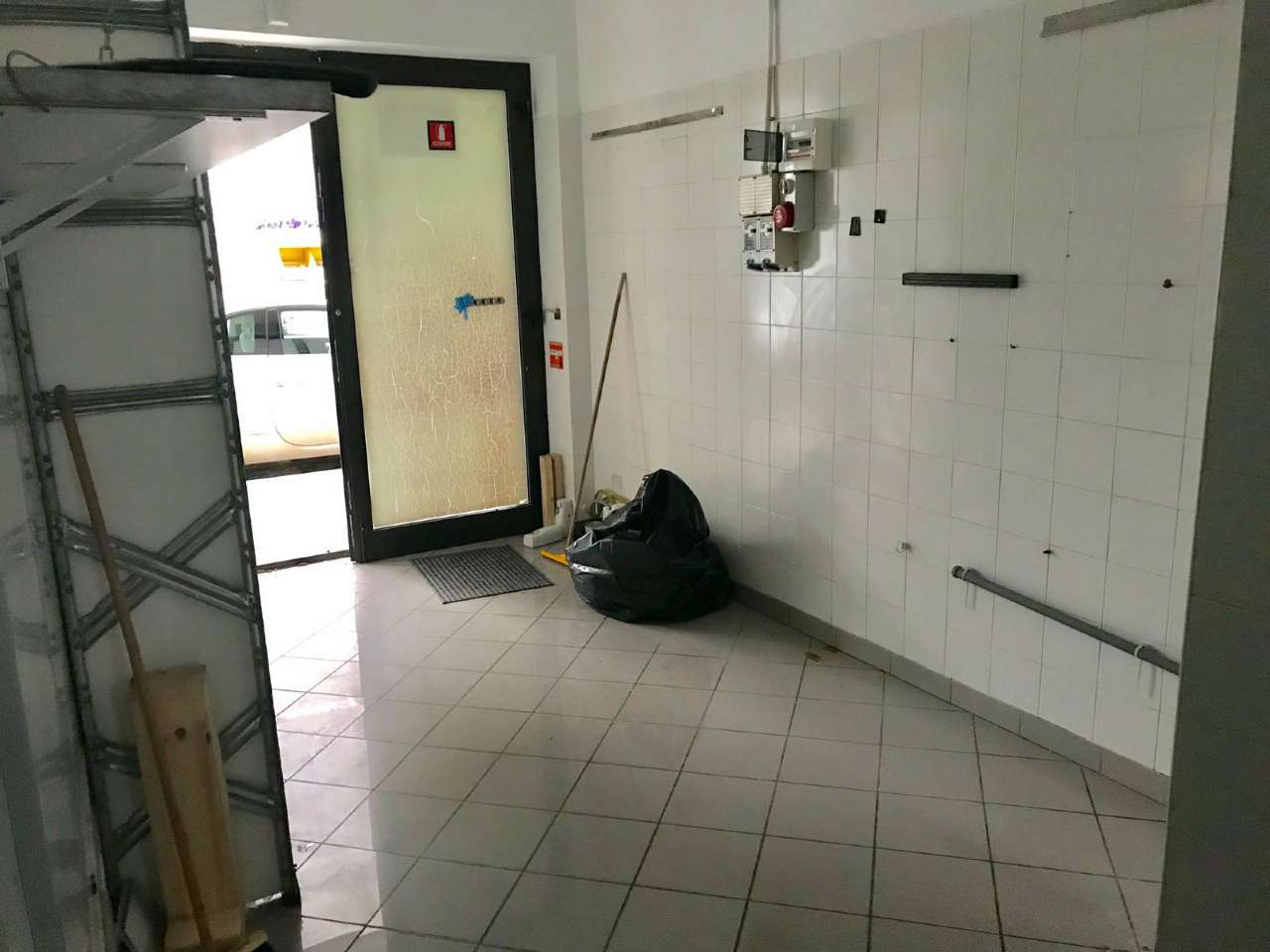 Negozio - Loc.Com. PESCARA affitto    Italia Affitti