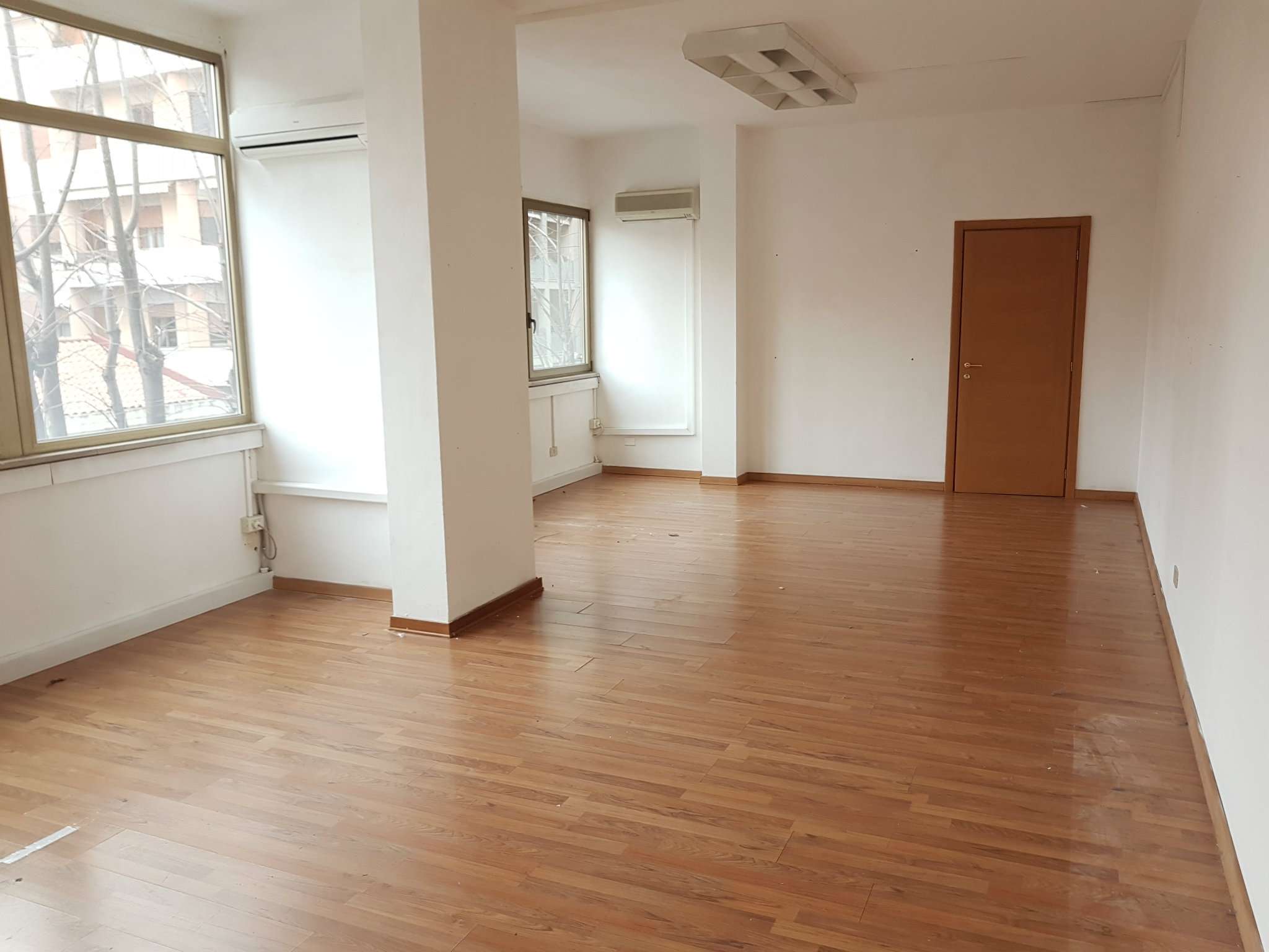 Ufficio - Loc.Com. PESCARA affitto   parini Italia Affitti