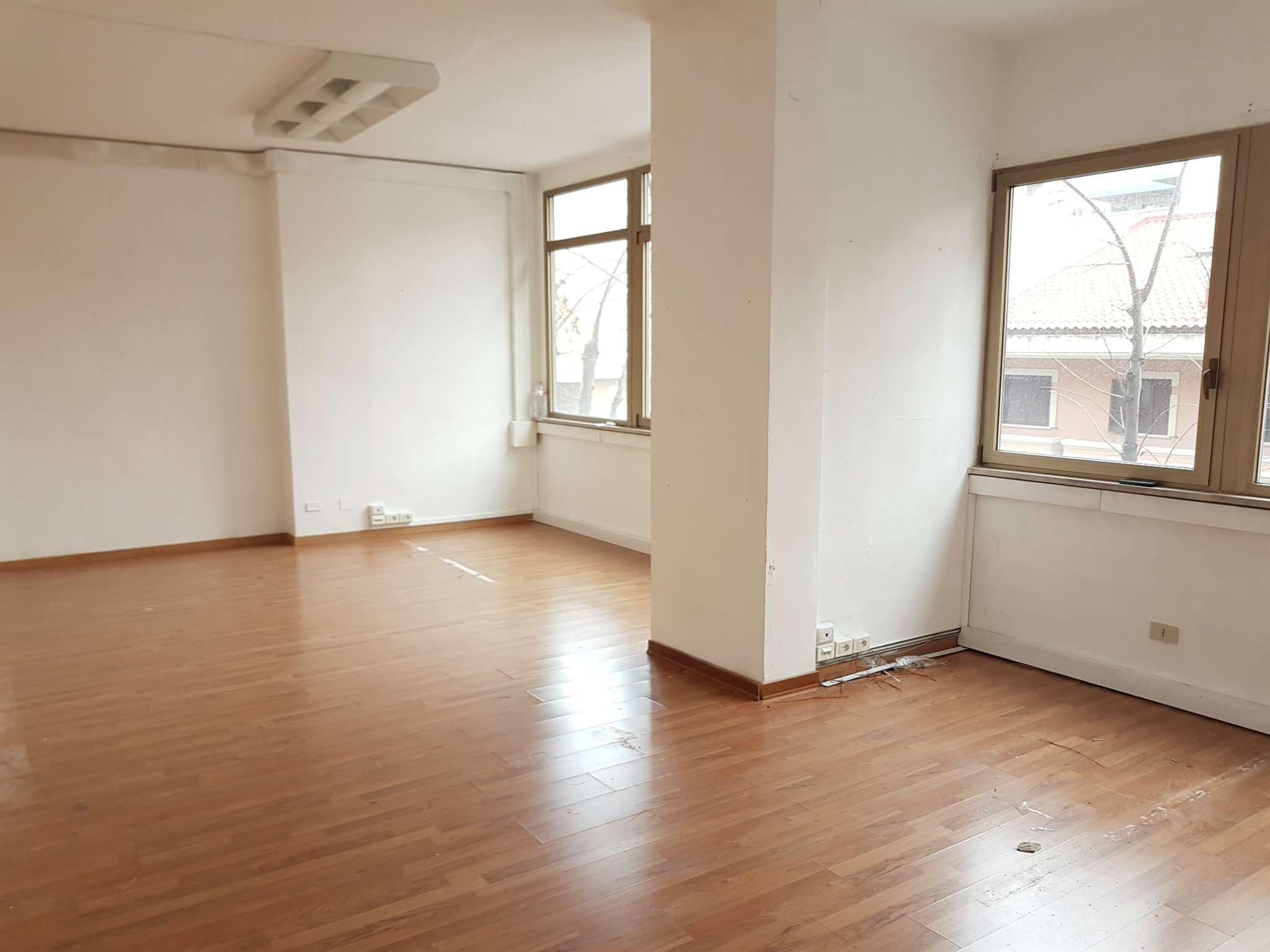 Ufficio - Loc.Com. PESCARA affitto   parini Italia Affitti