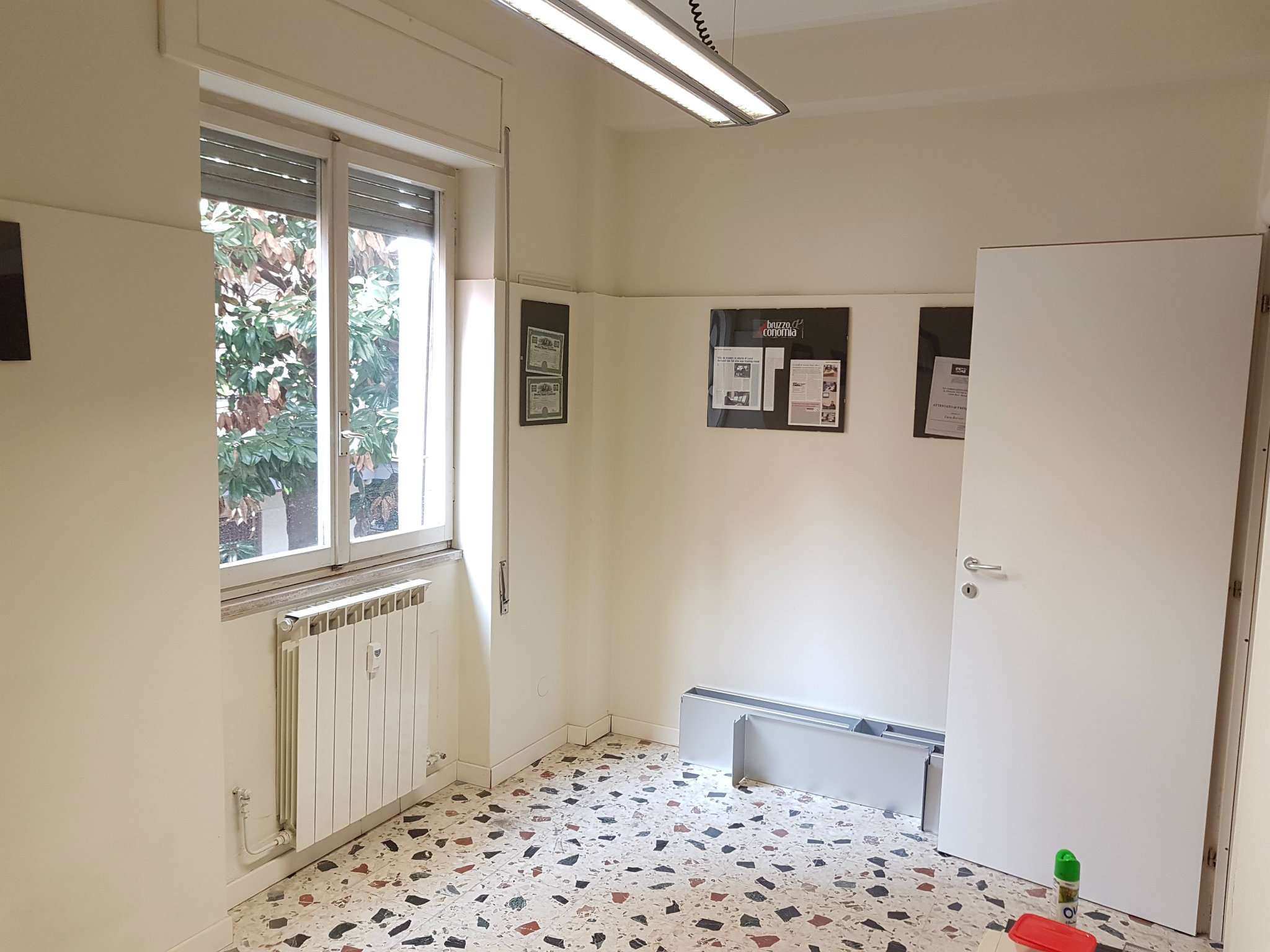 Ufficio - Loc.Com. PESCARA affitto   regina elena Italia Affitti