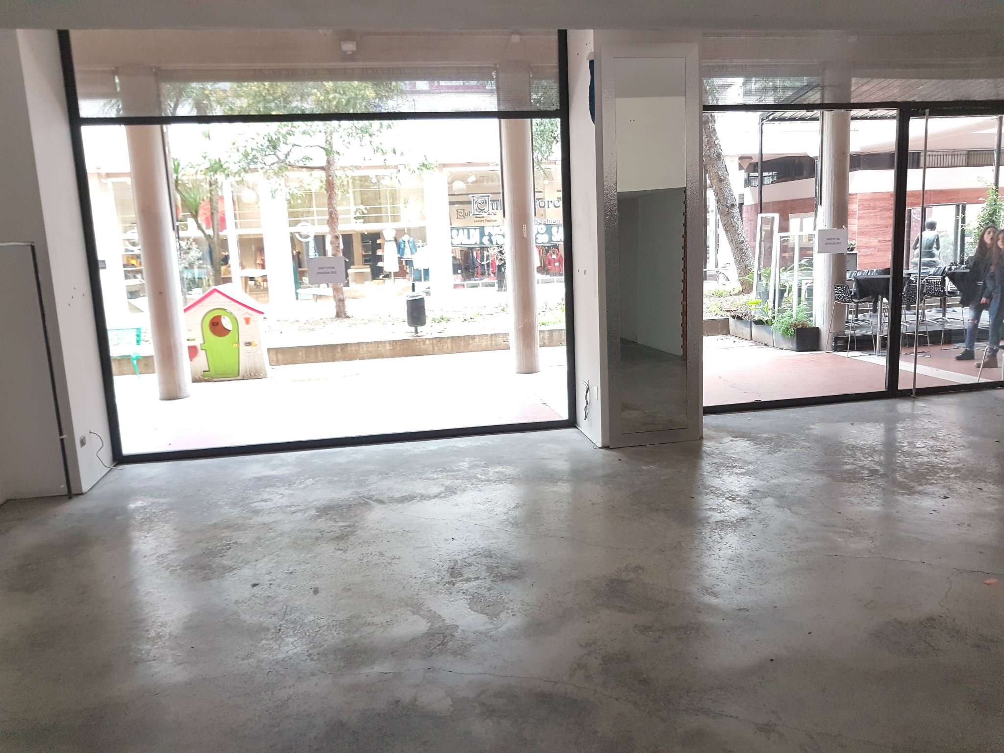 Negozio - Loc.Com. PESCARA affitto    Italia Affitti