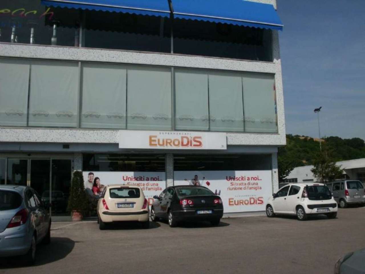 Negozio in LOCAZIONE a Silvi