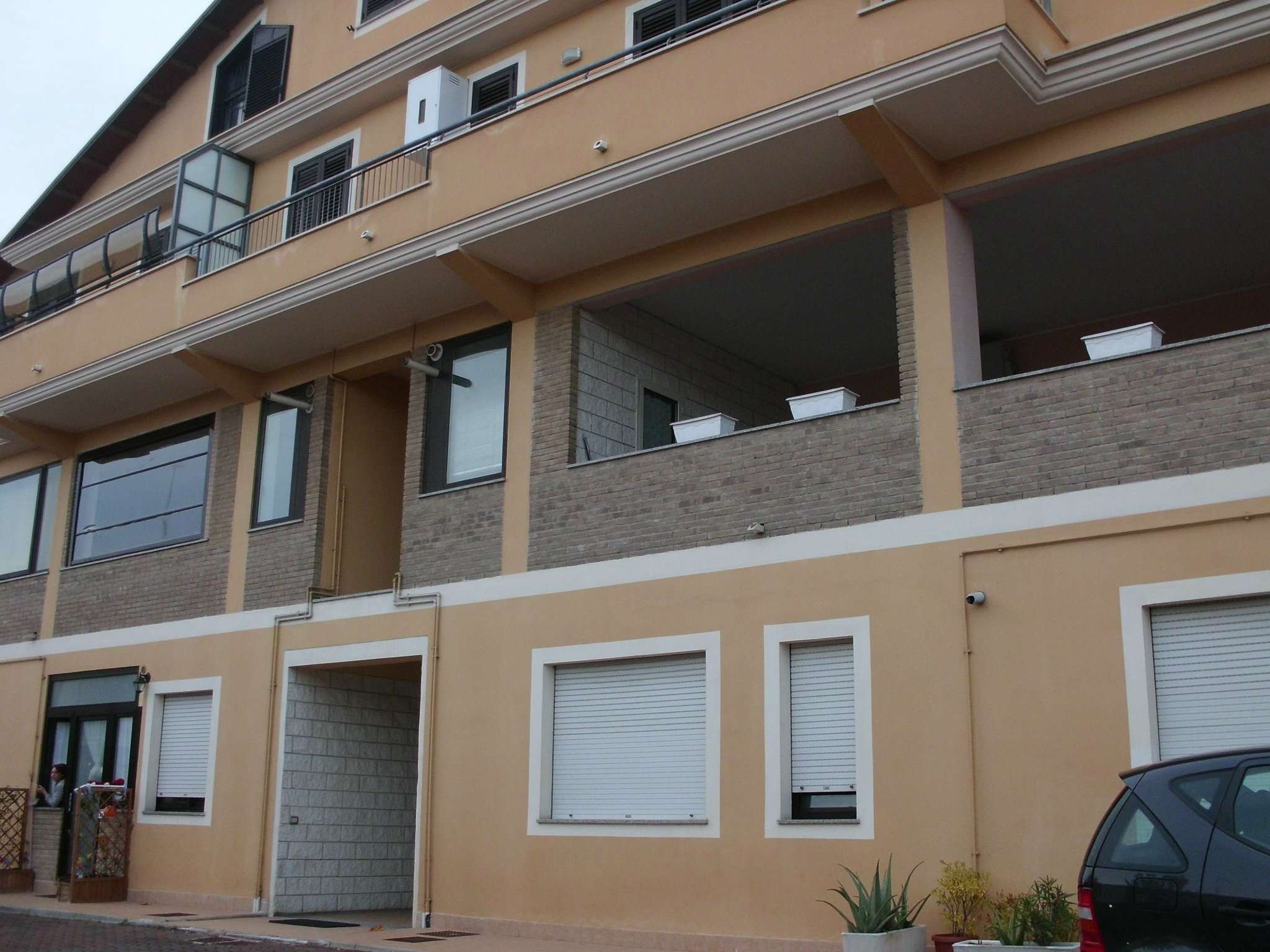 Appartamento MONTESILVANO affitto    Italia Affitti