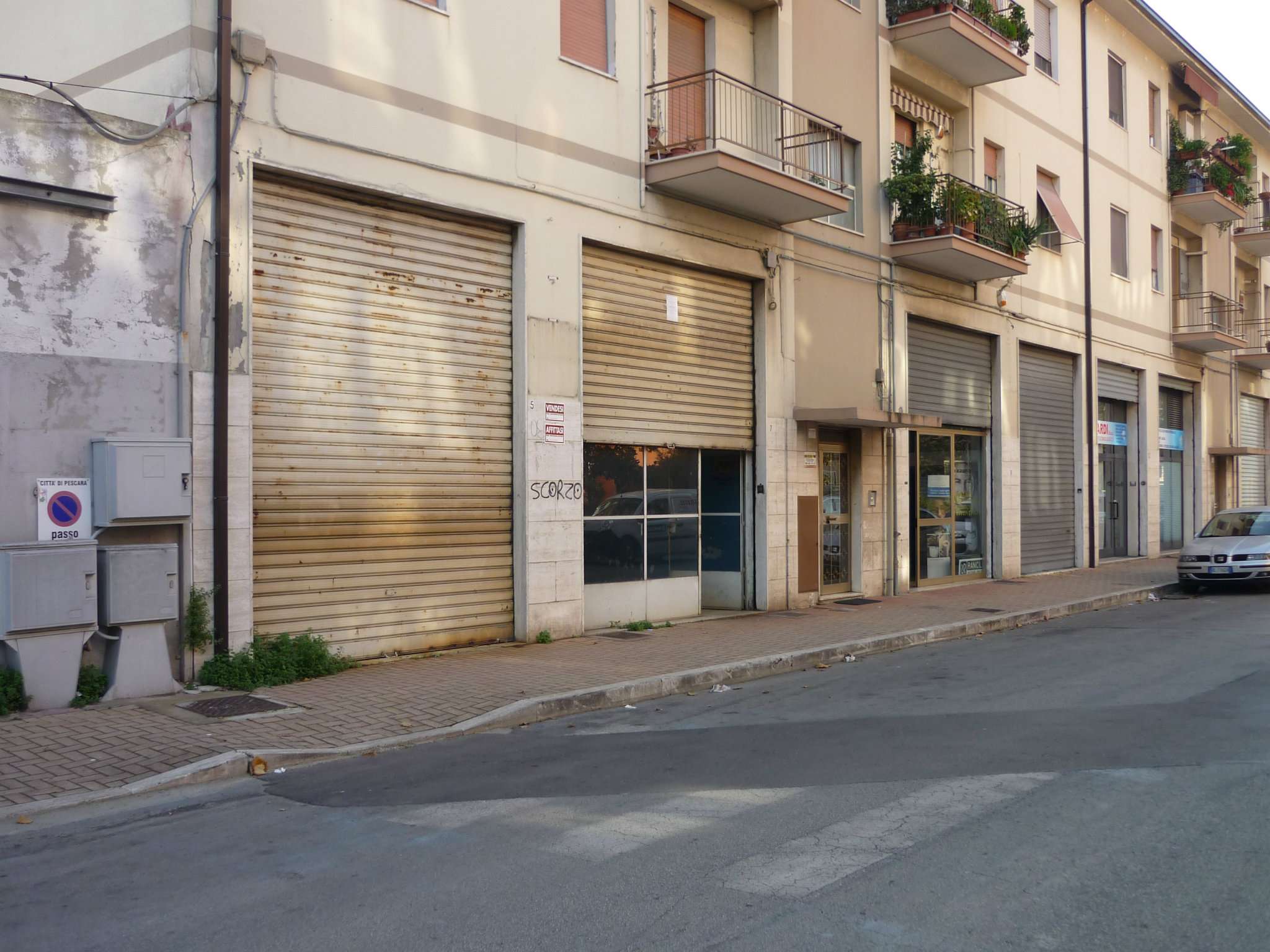 Negozio - Loc.Com. PESCARA vendita   Tavo Marconi S.r.l.
