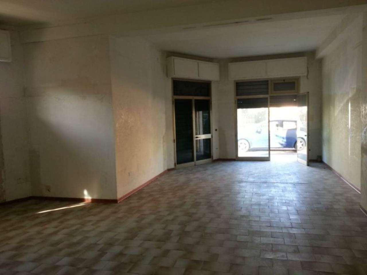 Negozio - Loc.Com. PESCARA affitto   salara vecchia Marconi S.r.l.