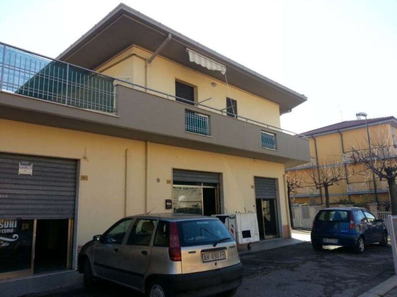  pescara affitto quart:  marconi-s.r.l.