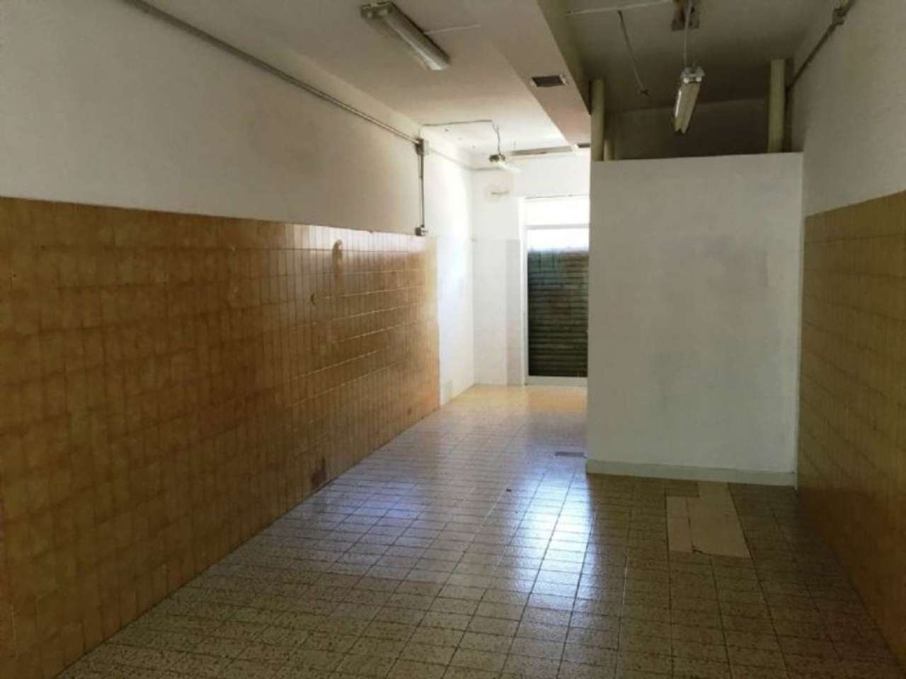 Negozio - Loc.Com. PESCARA affitto   Lucio Valerio Marconi S.r.l.