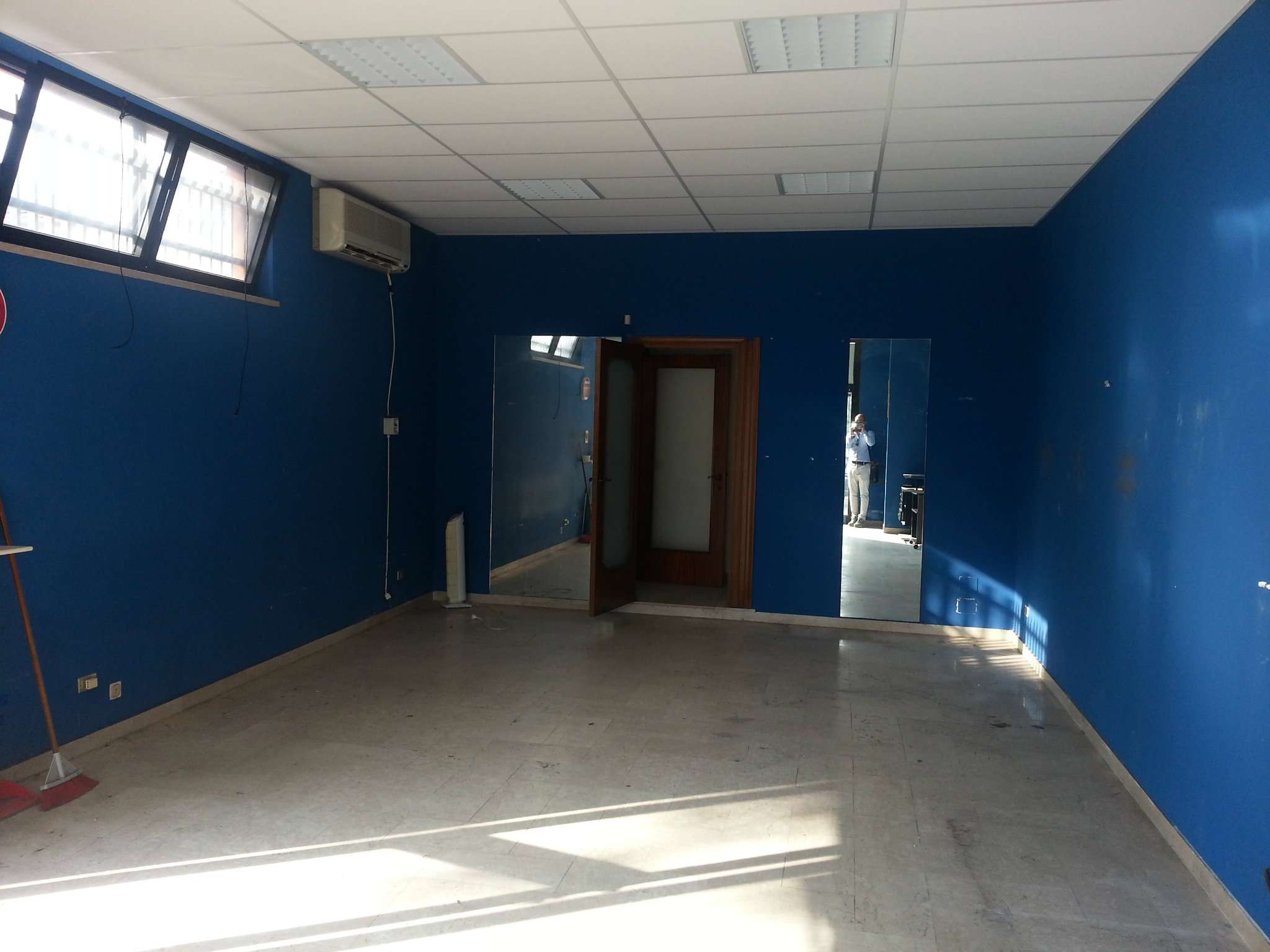 Negozio - Loc.Com. PESCARA affitto   stradonetto Marconi S.r.l.