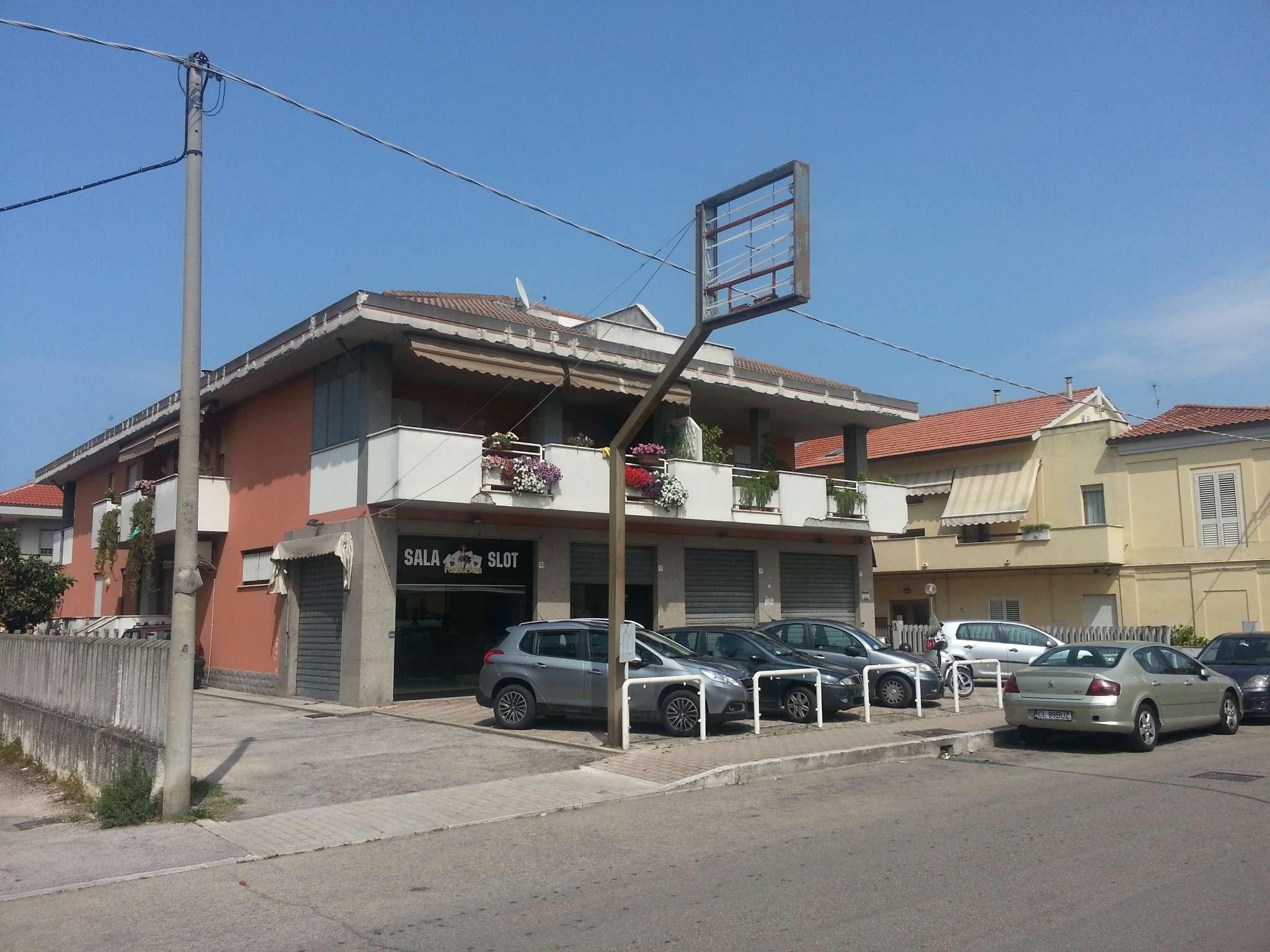  pescara affitto quart:  marconi-s.r.l.