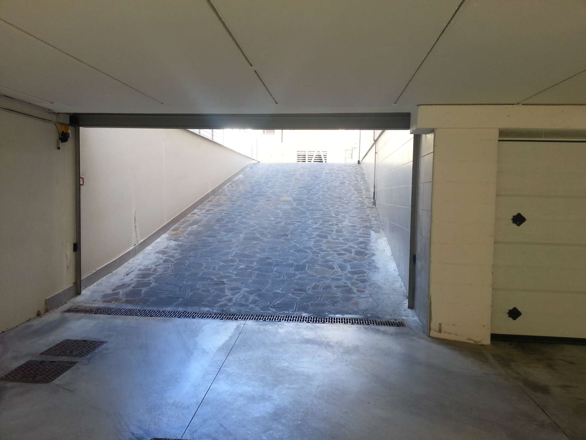 Box auto - Posto auto PESCARA affitto    Marconi S.r.l.