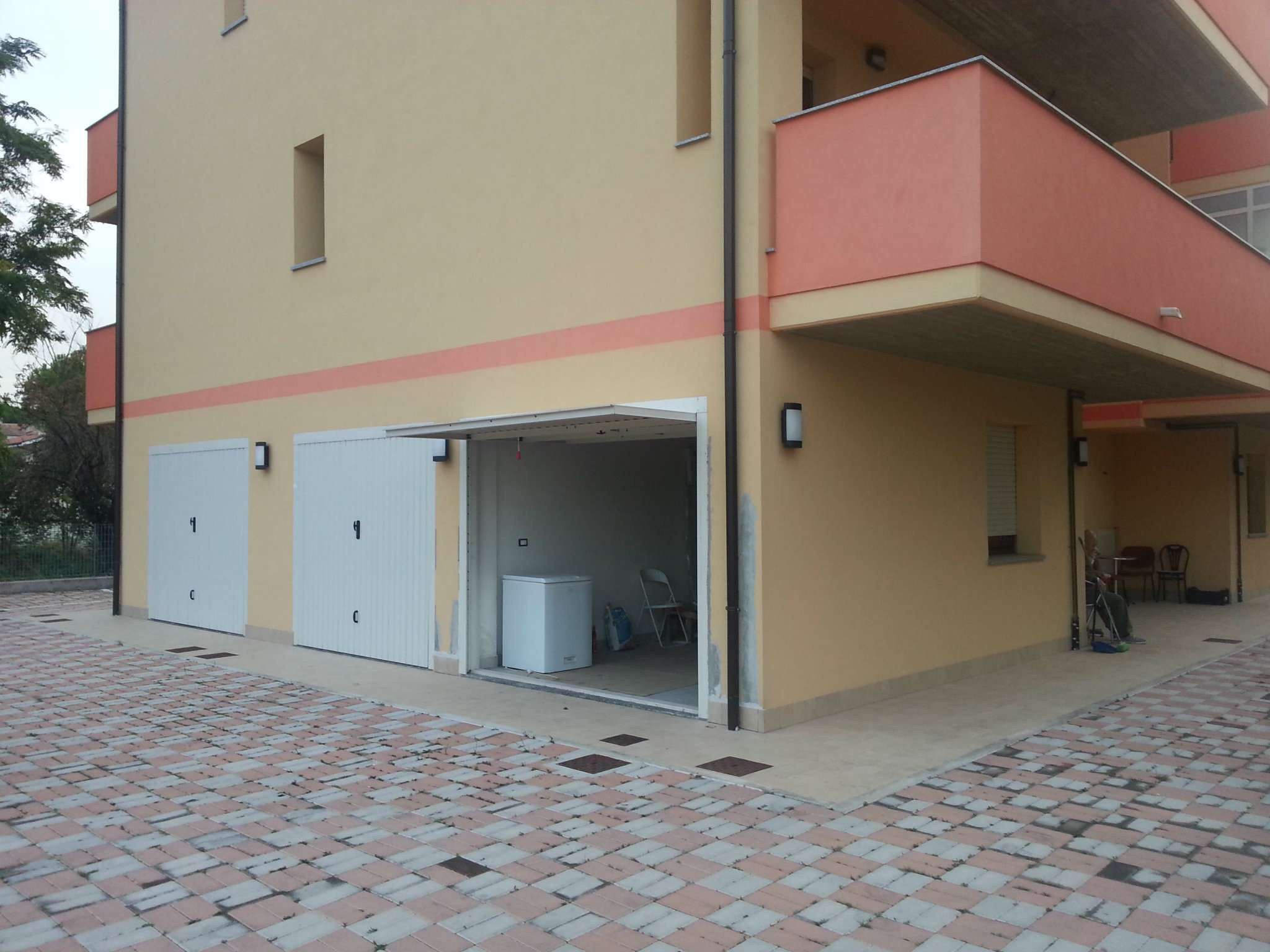 Box auto - Posto auto PESCARA affitto    Marconi S.r.l.