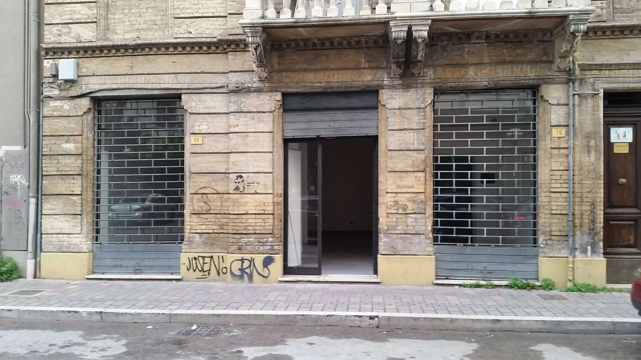 Negozio - Loc.Com. PESCARA affitto    Marconi S.r.l.