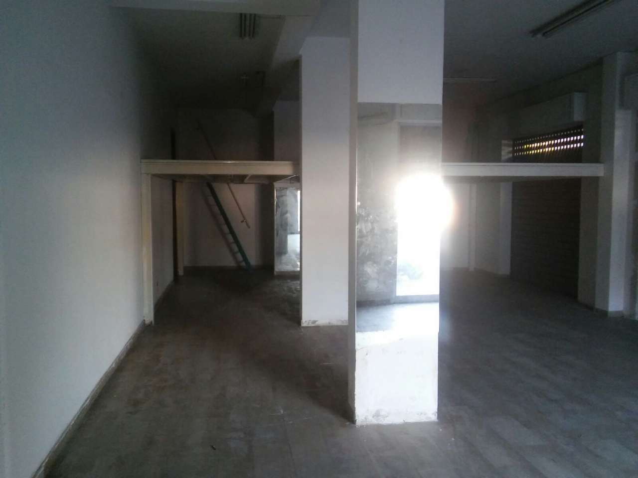 Negozio - Loc.Com. PESCARA affitto    Marconi S.r.l.