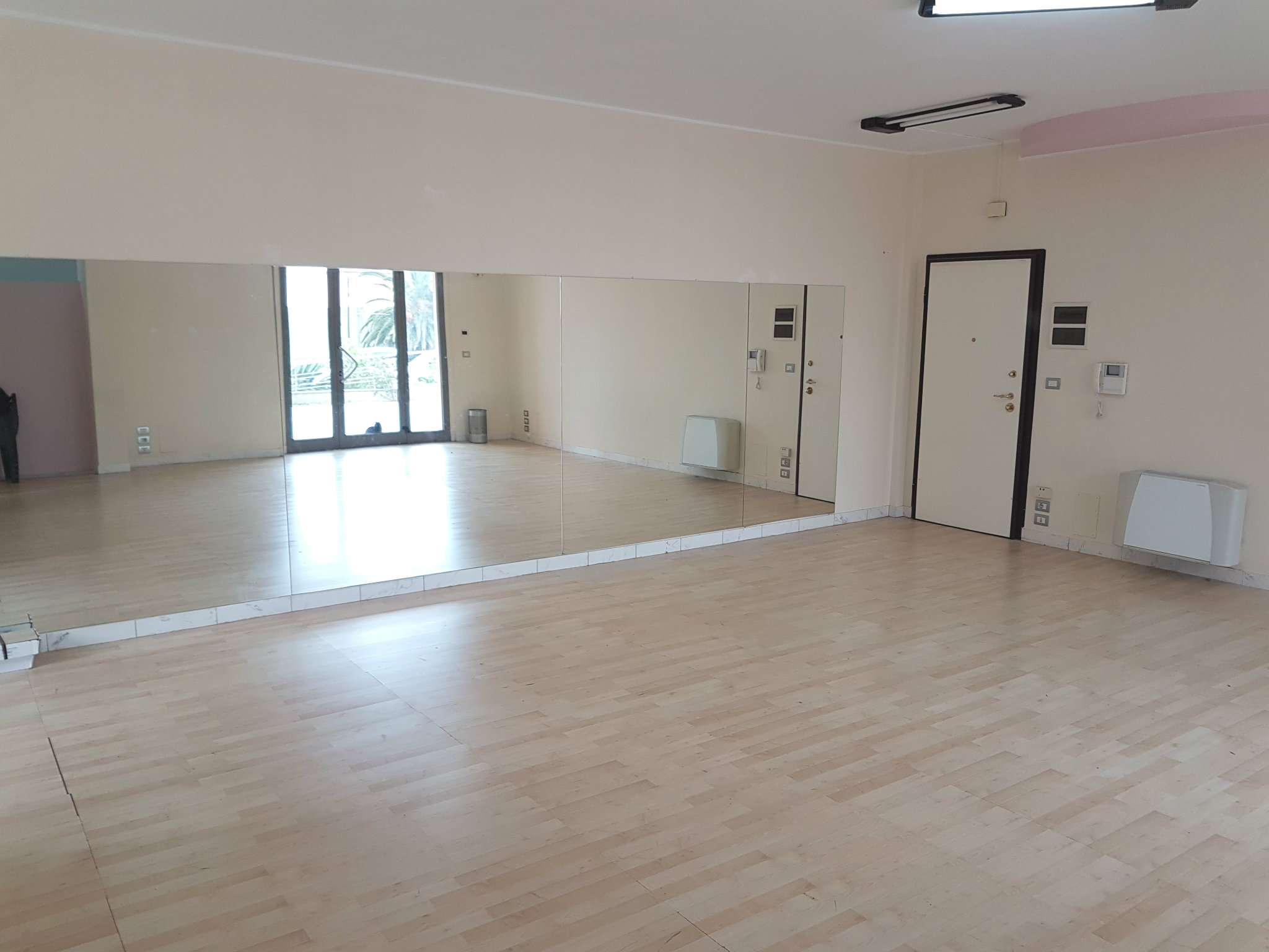 Negozio - Loc.Com. PESCARA affitto   della polvieriera Marconi S.r.l.