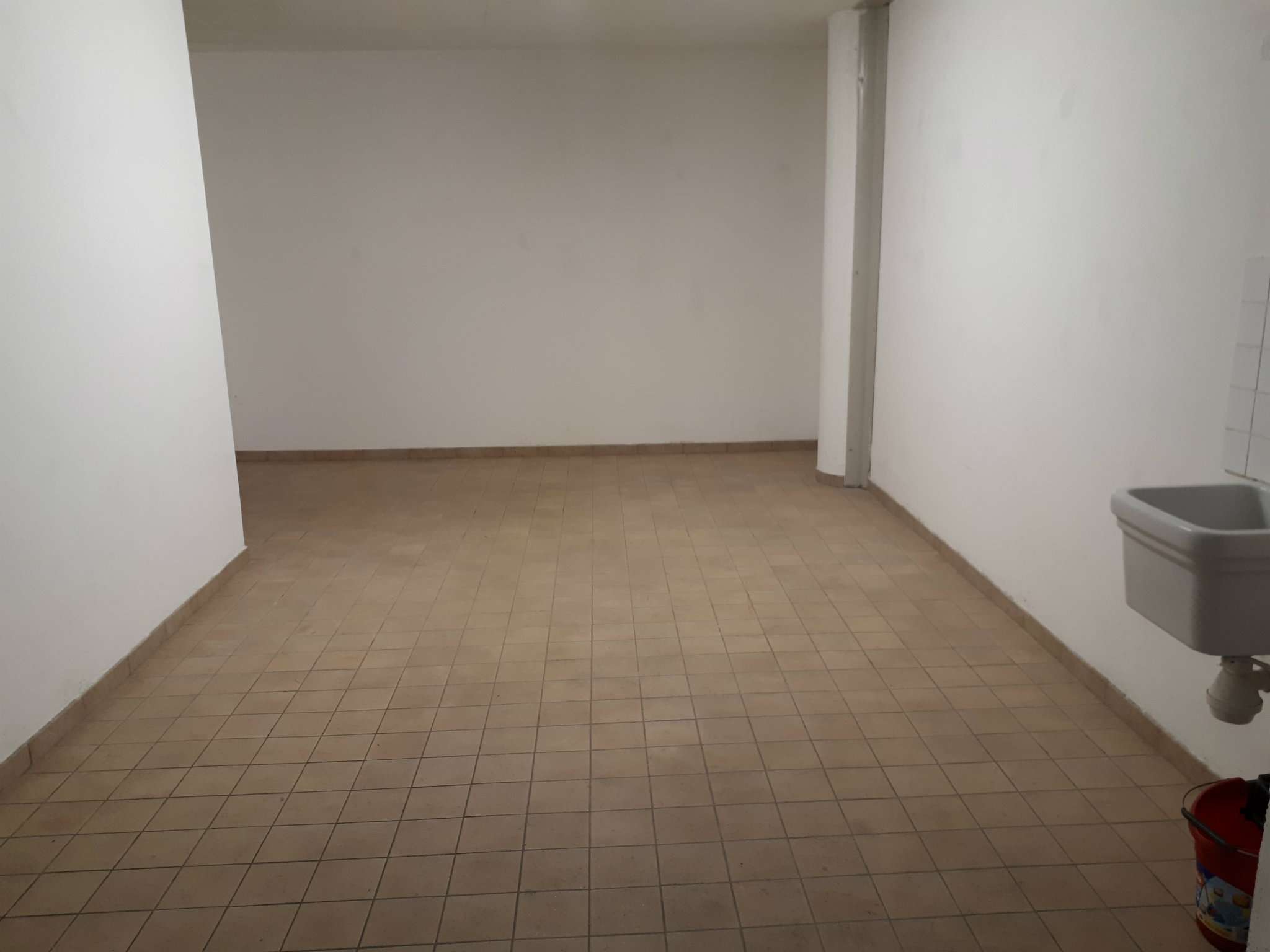  pescara affitto quart:  marconi-s.r.l.