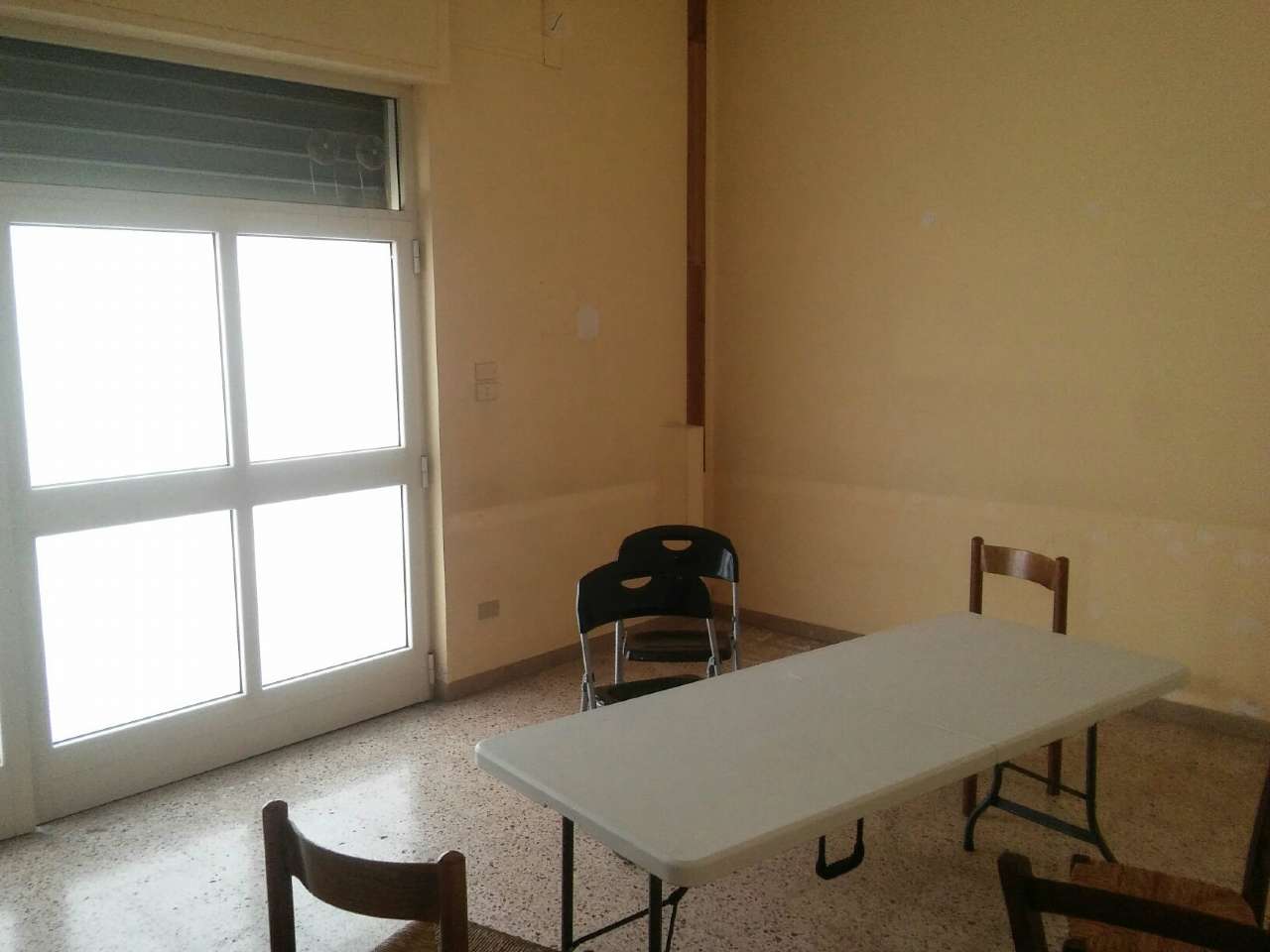 Negozio - Loc.Com. PESCARA affitto    Marconi S.r.l.