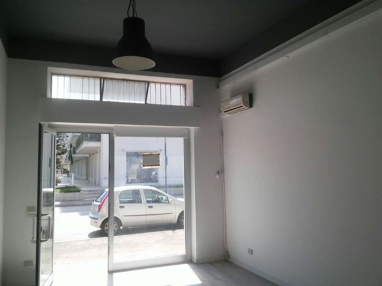 Negozio - Loc.Com. CHIETI affitto    Marconi S.r.l.