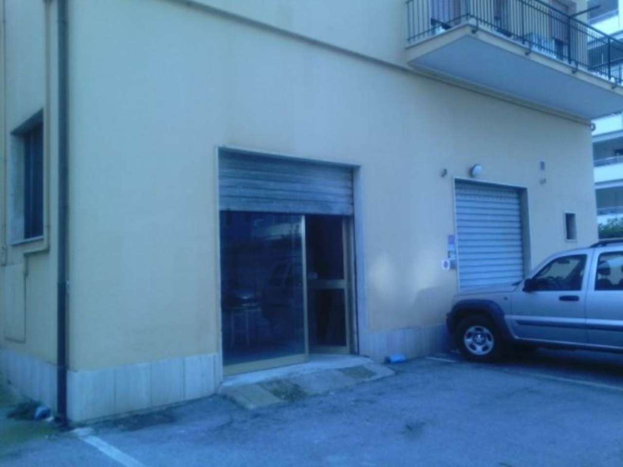 Negozio - Loc.Com. PESCARA affitto    Marconi S.r.l.