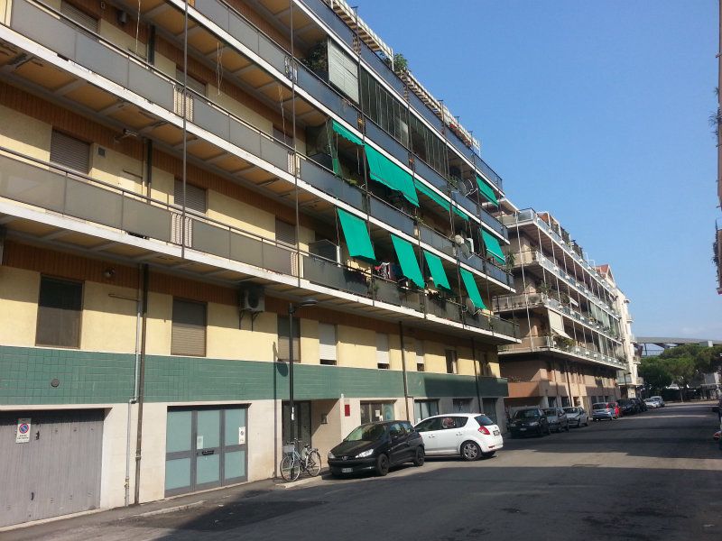  pescara affitto quart:  marconi s.r.l.