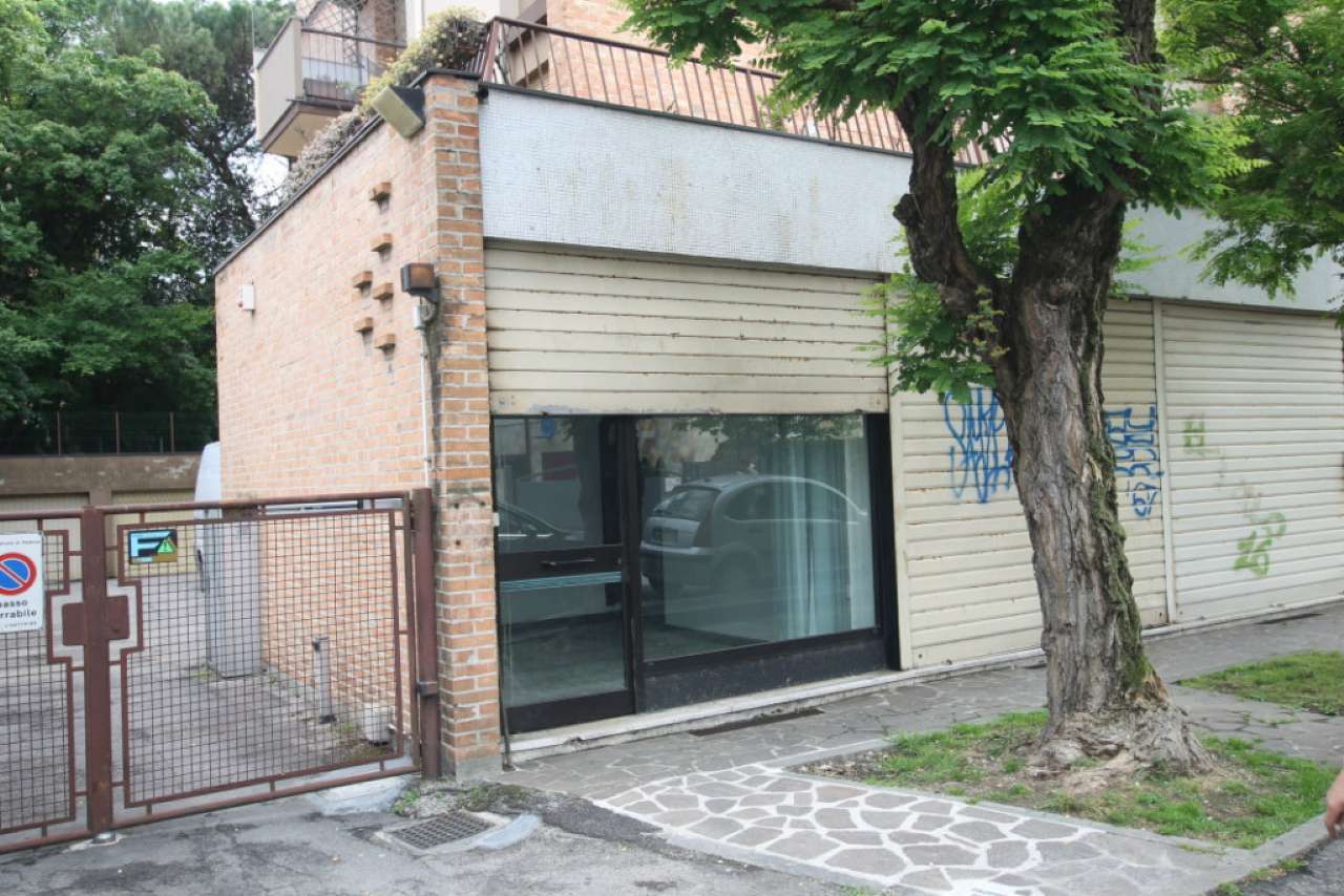 Negozio - Loc.Com. PADOVA vendita  SPECOLA FOLENGO IDEA CASA IMMOBILIARE SAS