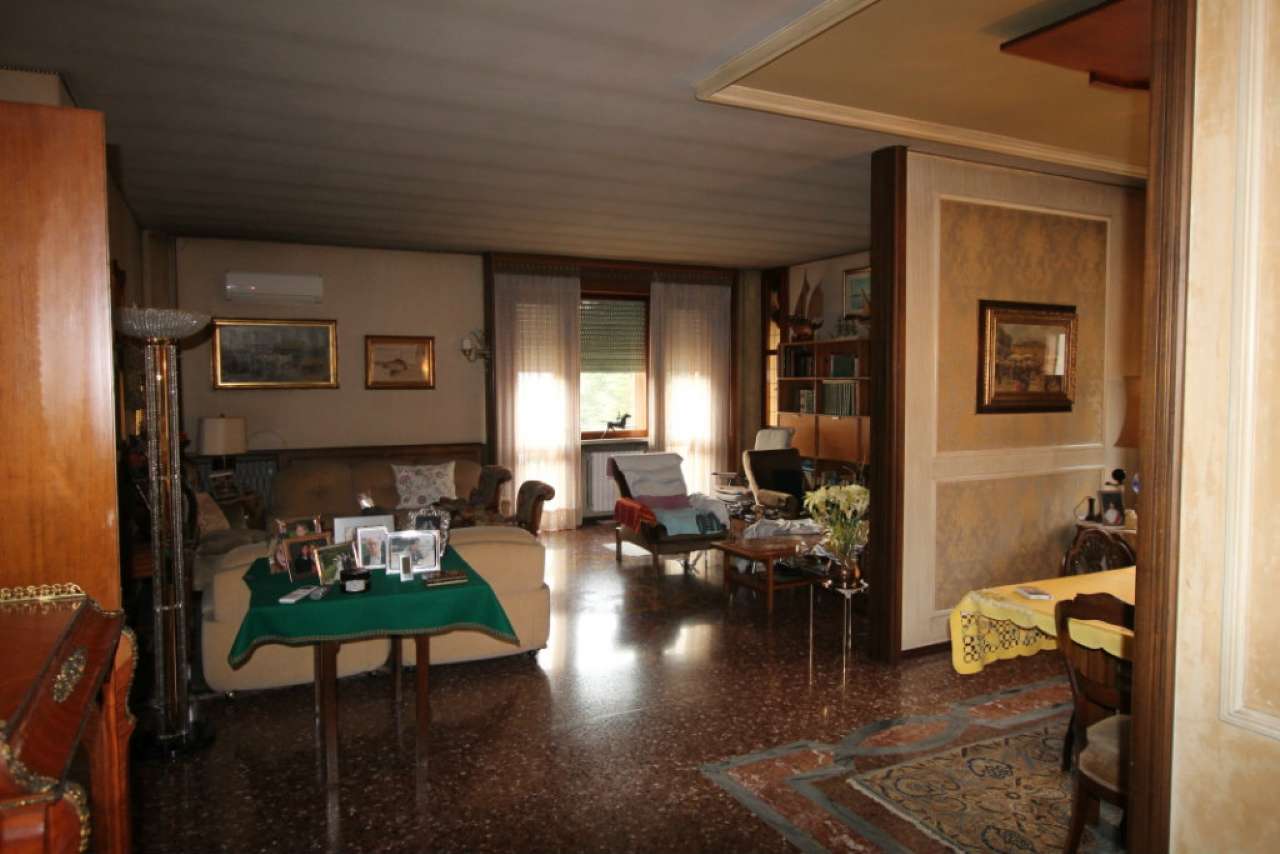 Appartamento PADOVA vendita  OSPEDALE MILITARE ZAMBON DE' DAULI IDEA CASA IMMOBILIARE SAS