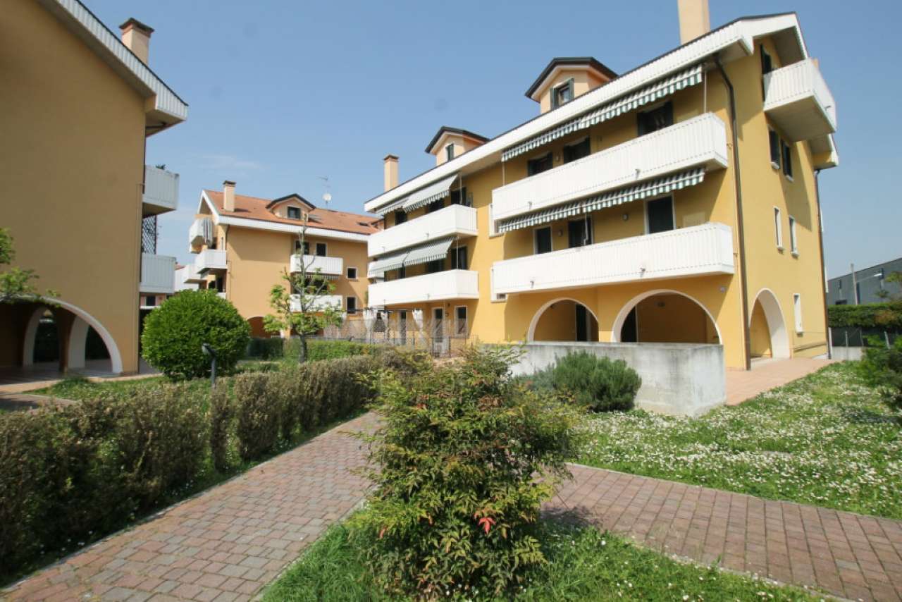  padova vendita quart: san lazzaro idea casa immobiliare sas