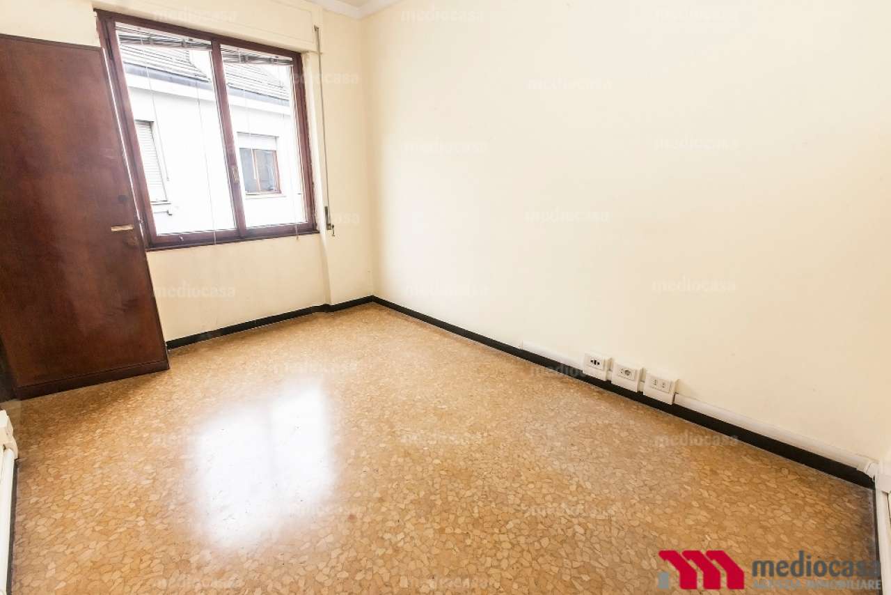 Ufficio - Loc.Com. GENOVA affitto   Porta degli Archi Mediocasa Agenzia Immobiliare