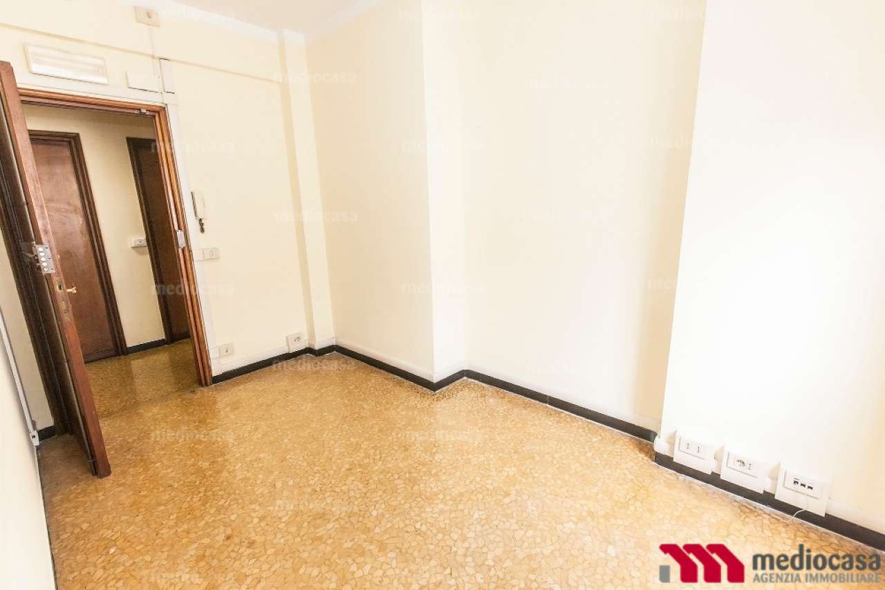 Ufficio - Loc.Com. GENOVA affitto   Porta degli Archi Mediocasa Agenzia Immobiliare