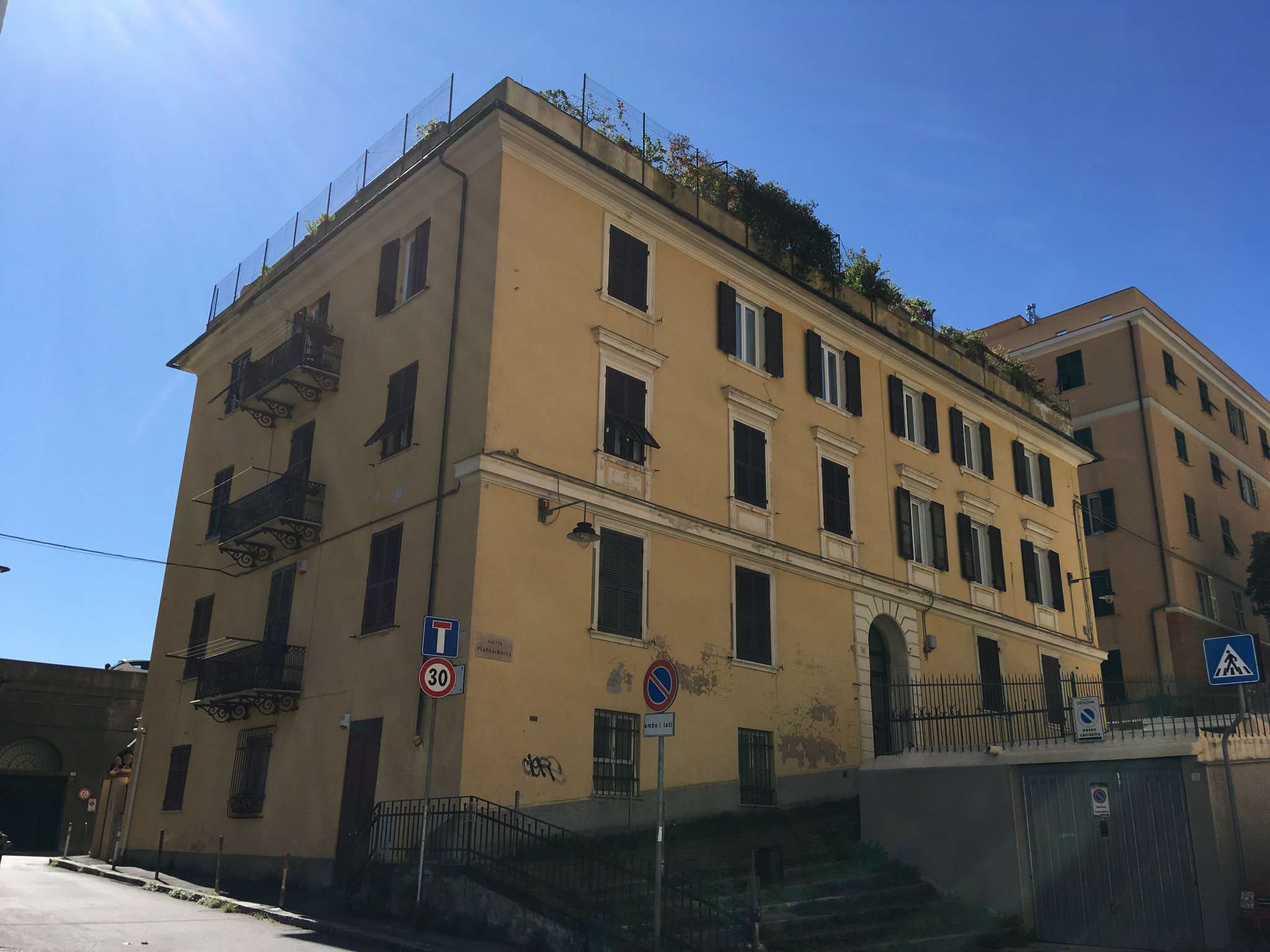  genova vendita quart: centro storico immobiliarestagno srl