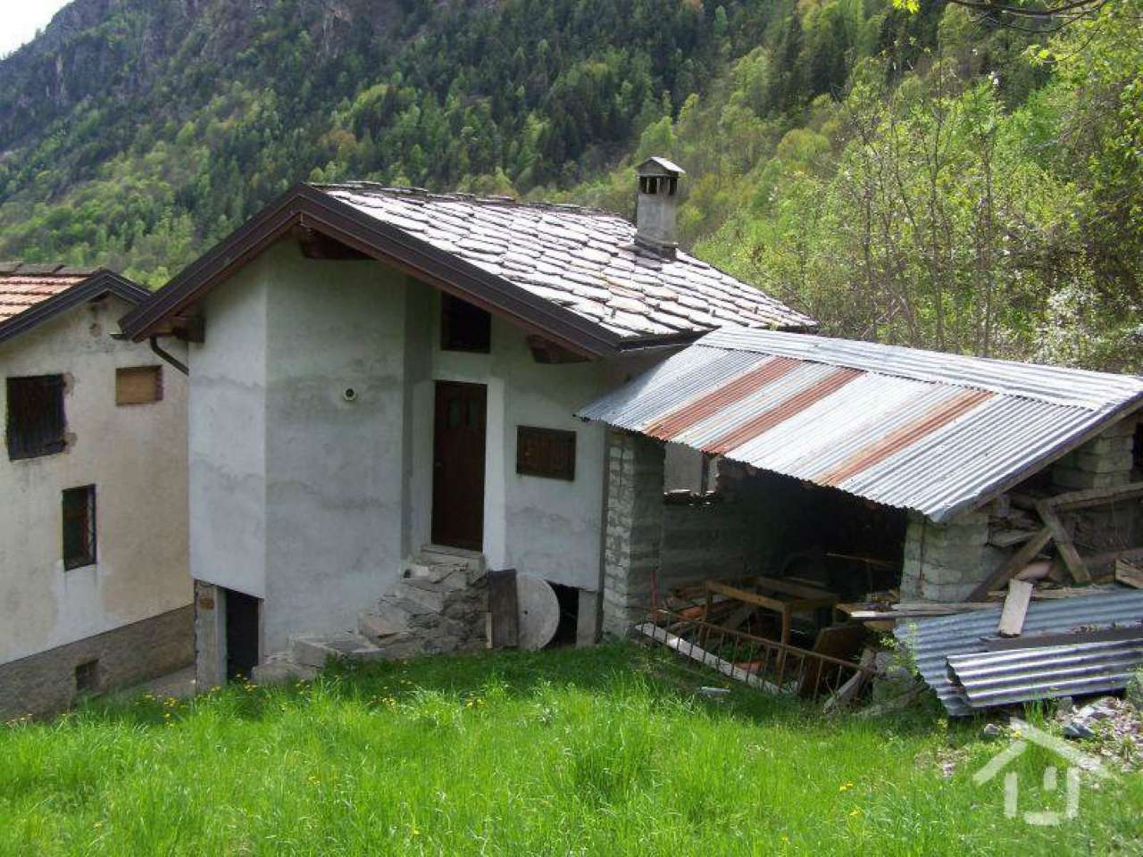  antey-saint-andrè vendita quart:  studio antey s.a.s.