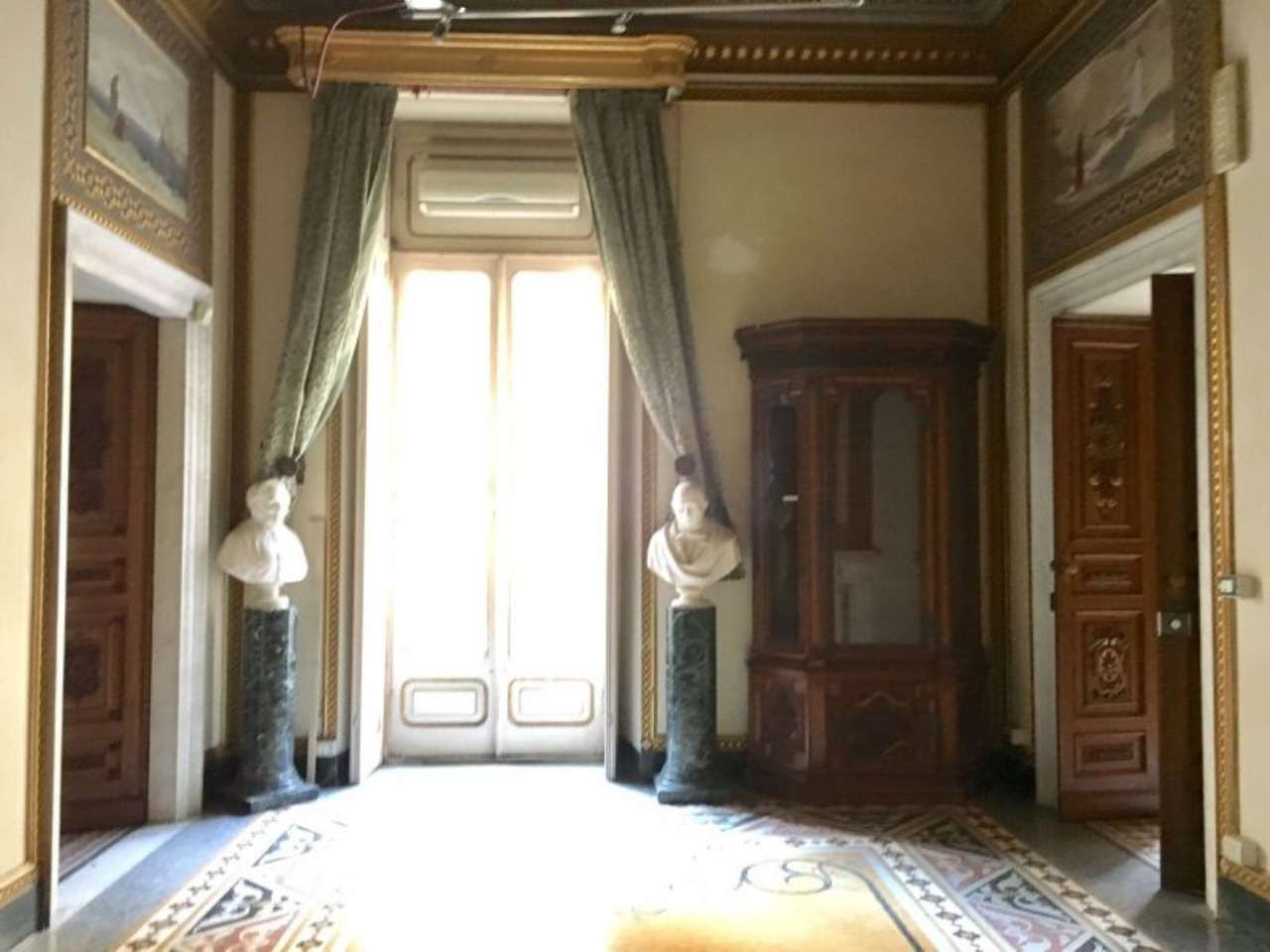 Show Room GENOVA affitto  CENTRO ROMA IMMOBILI & GESTIONI S.R.L.