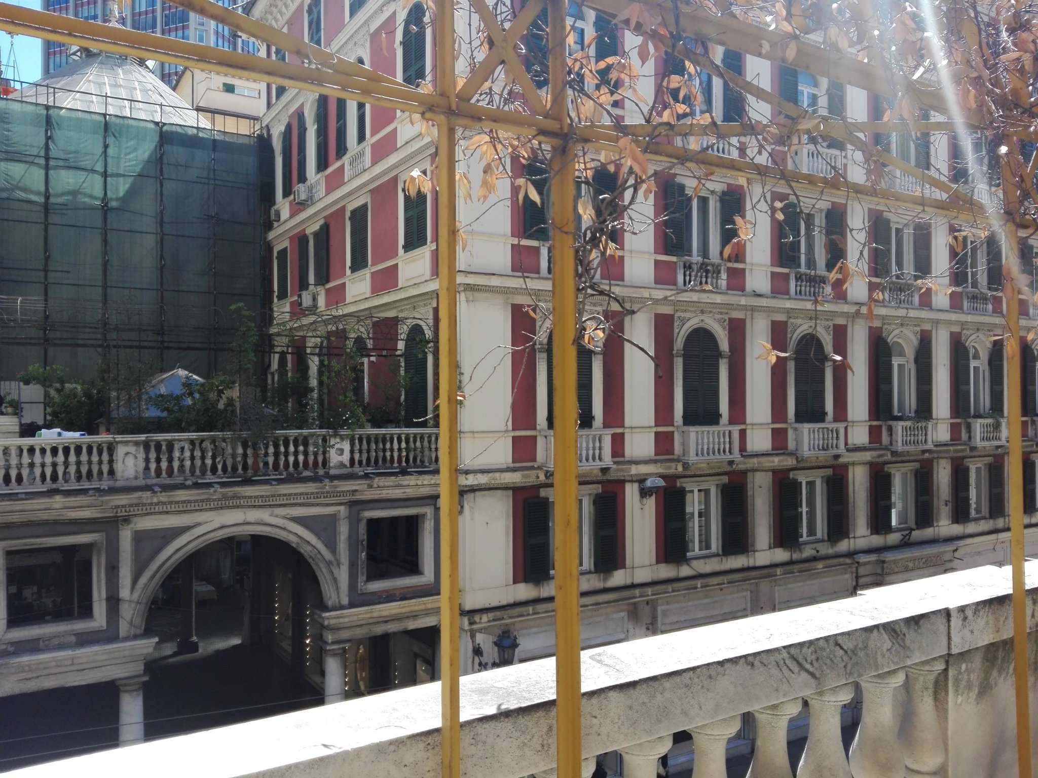 Ufficio - Loc.Com. GENOVA affitto  CENTRO ROMA IMMOBILI & GESTIONI S.R.L.