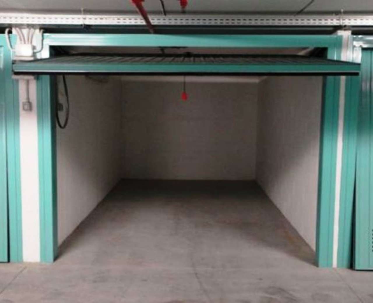 Box auto - Posto auto GENOVA vendita    IMMOBILI & GESTIONI S.R.L.