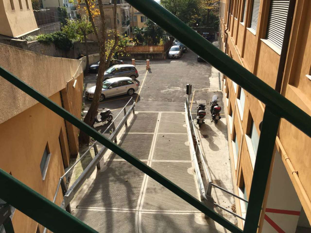 Box auto - Posto auto GENOVA vendita    IMMOBILI & GESTIONI S.R.L.