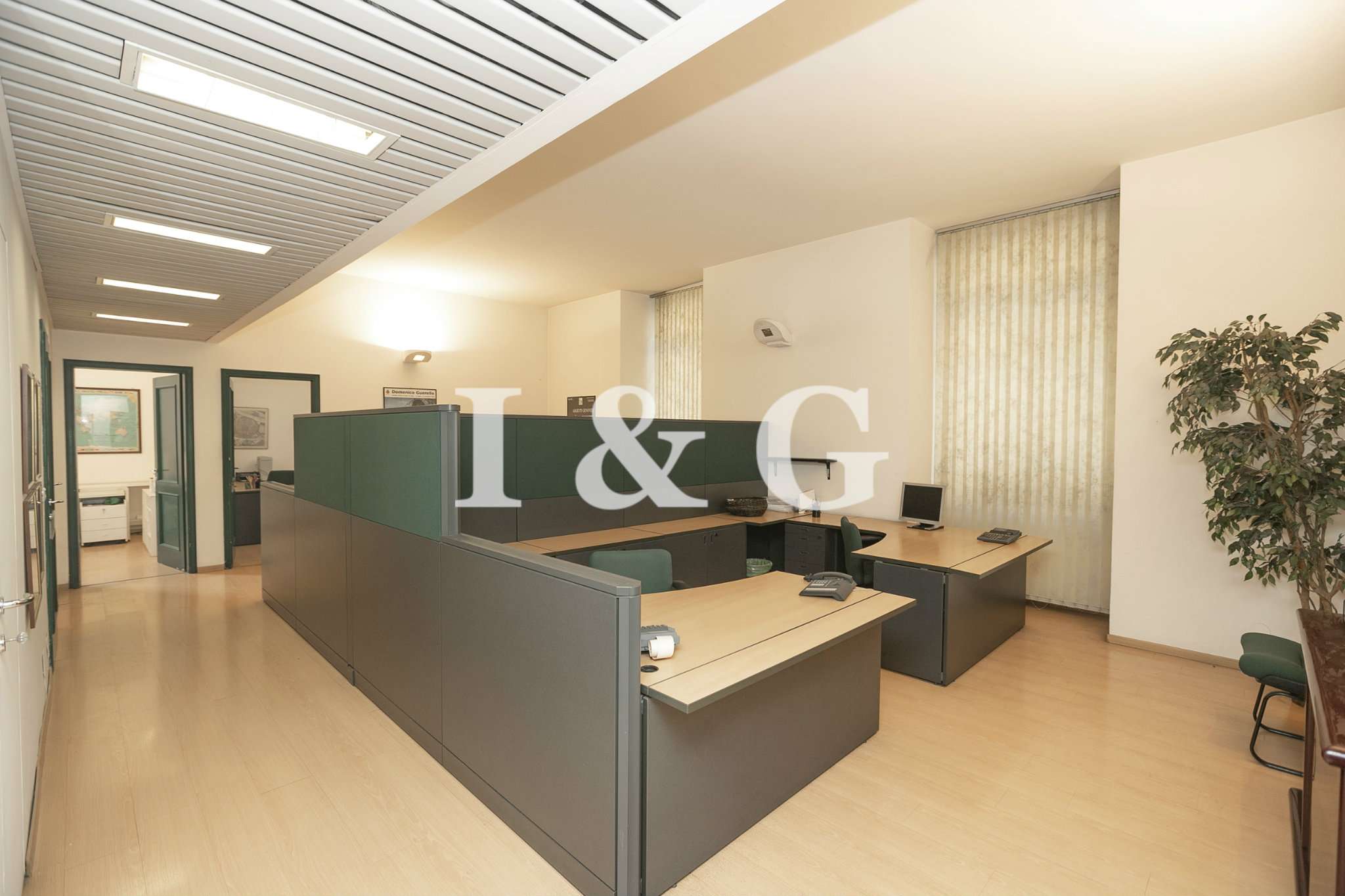 Ufficio - Loc.Com. GENOVA affitto   SERRA IMMOBILI & GESTIONI S.R.L.