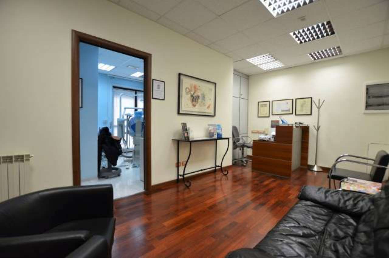 Ufficio - Loc.Com. ROMA vendita  VIGNA CLARA Pompeo Neri Modulo Casa