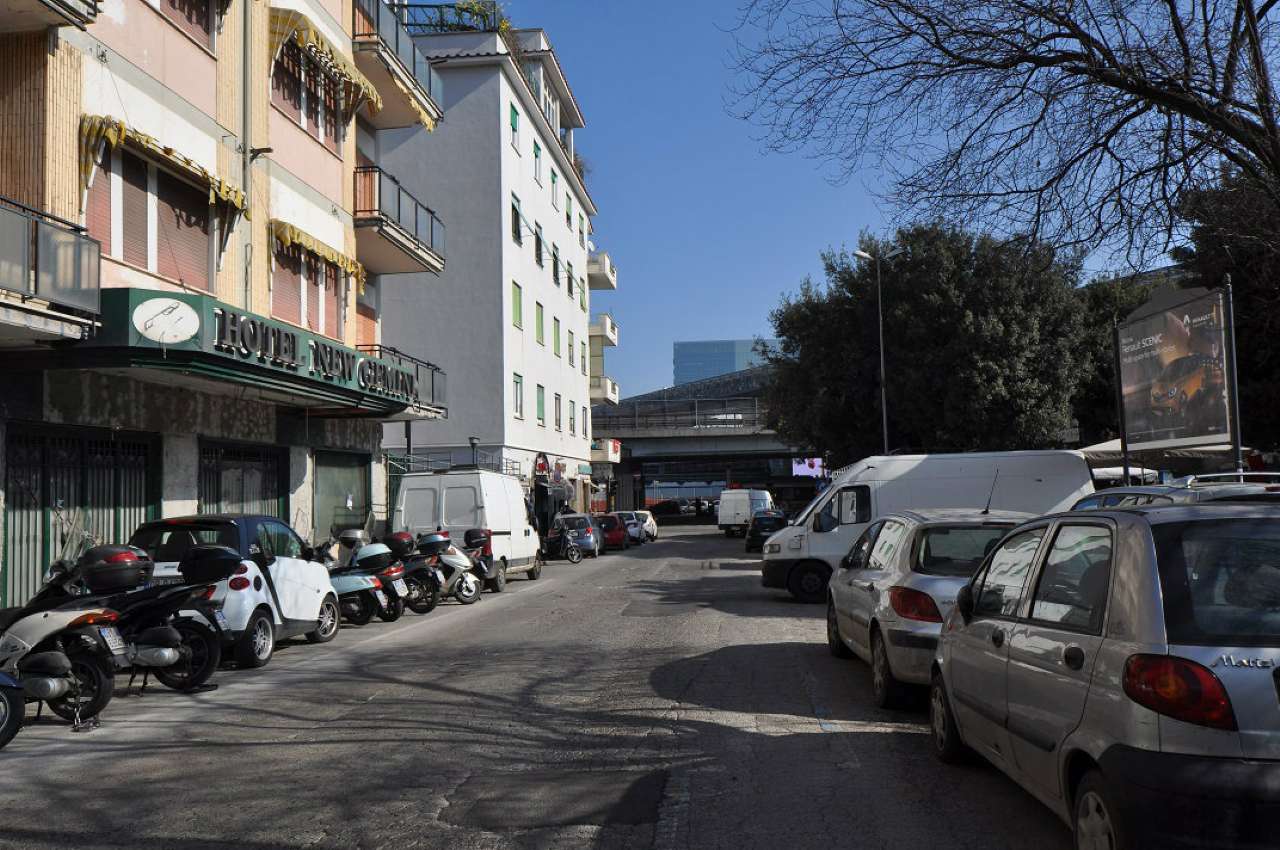 Negozio - Loc.Com. ROMA vendita  NOMENTANO   URBANA INSIEME SRL