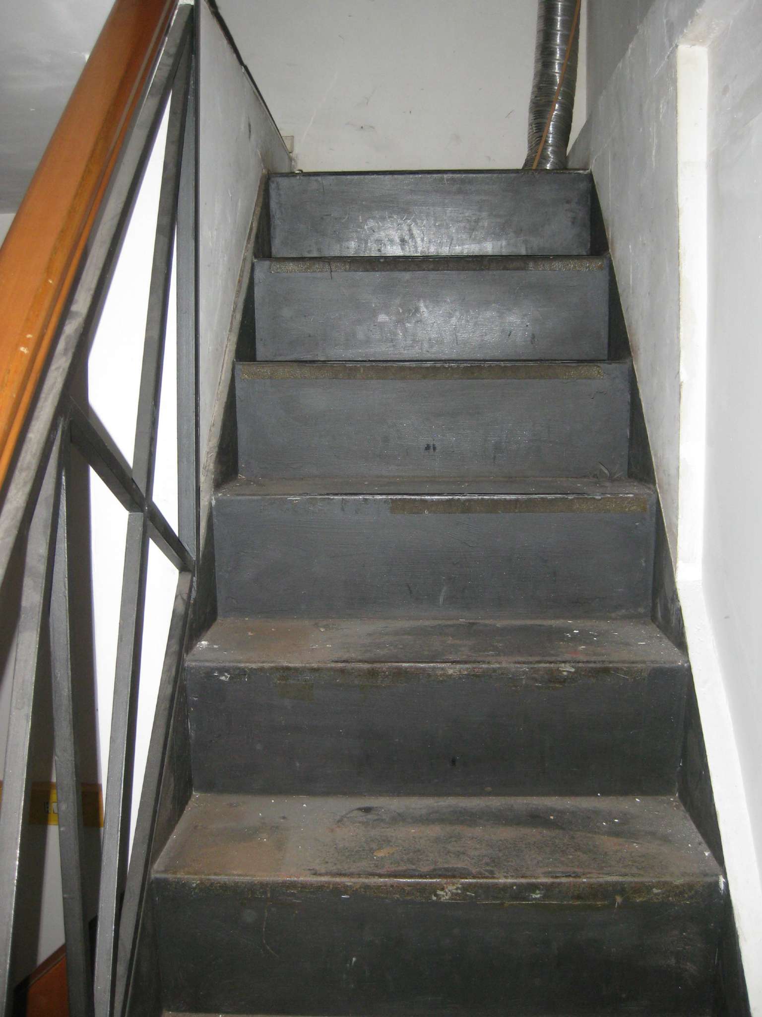 Negozio - Loc.Com. ROMA affitto  TRIESTE (II MUN.)  URBANA INSIEME SRL