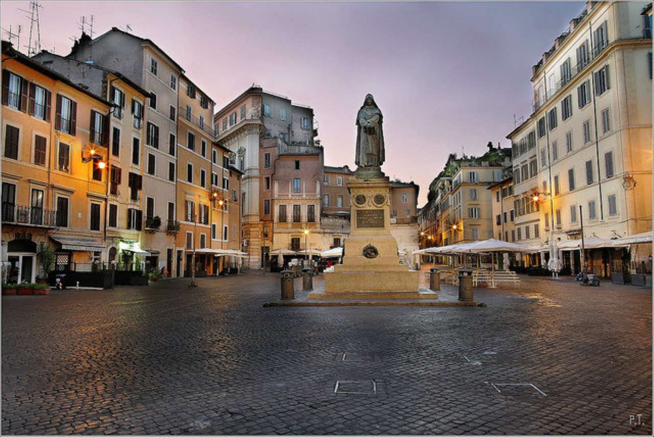 Negozio - Loc.Com. ROMA vendita  Centro storico  URBANA INSIEME SRL