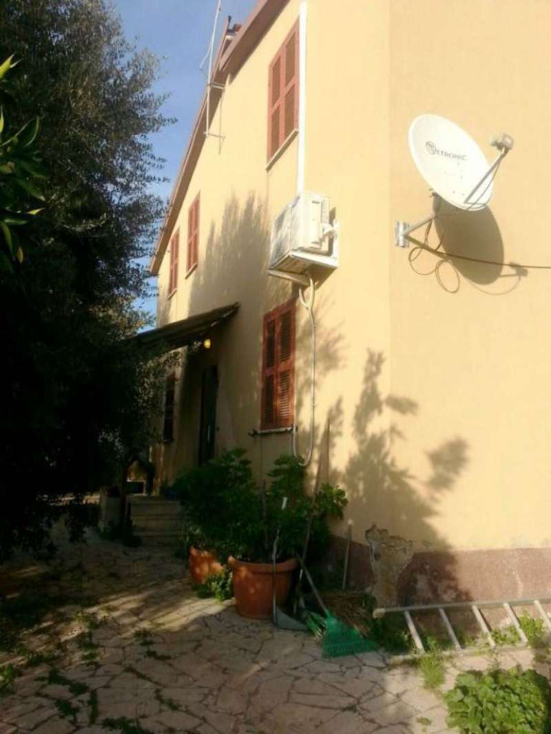 Villa Trifamiliare GUIDONIA MONTECELIO vendita   valle della cisterna Asso programma casa