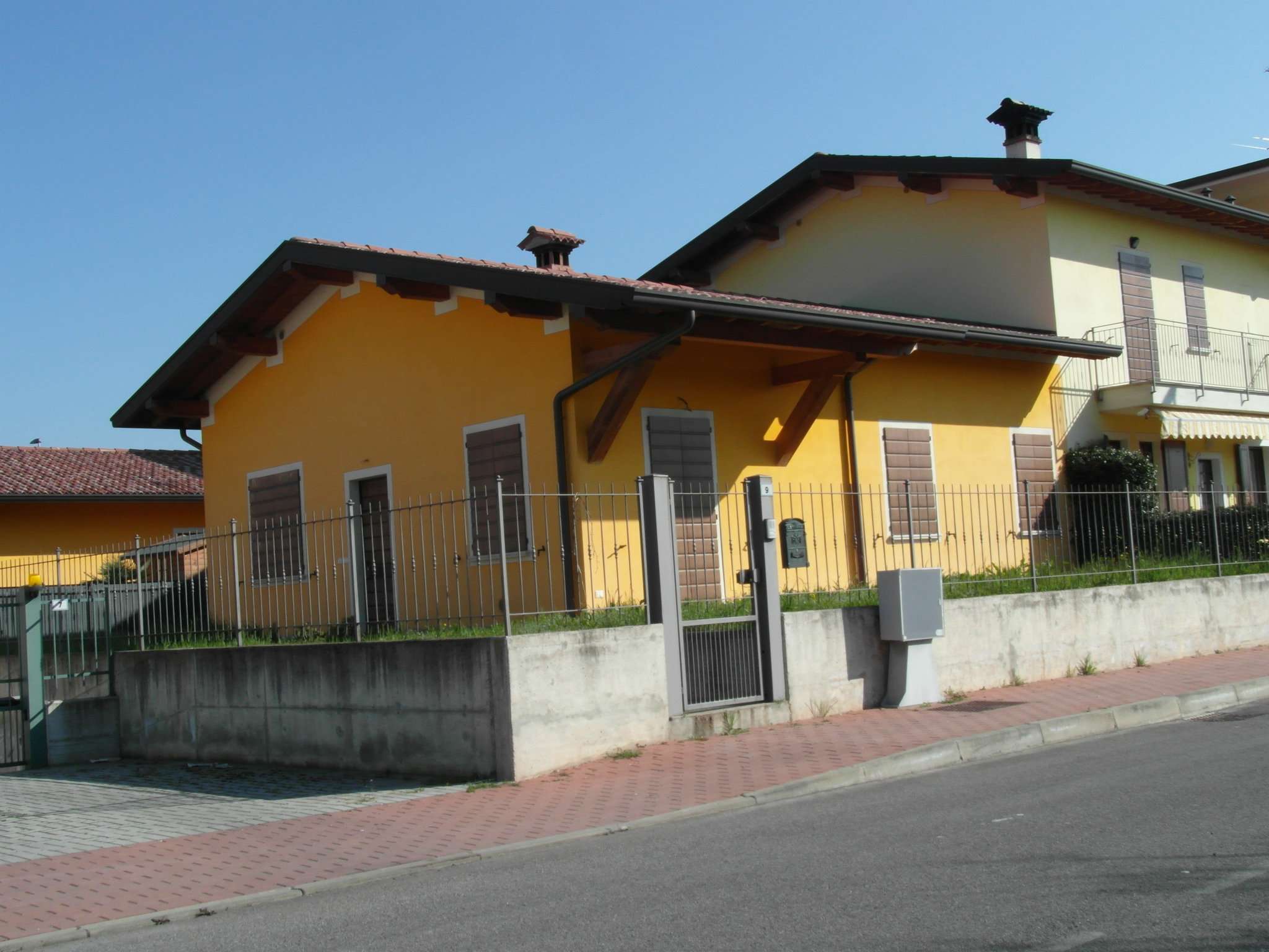 Villa Affiancata - Schiera CALCINATO vendita   Borgo di mattina Eurostudioimmobiliare