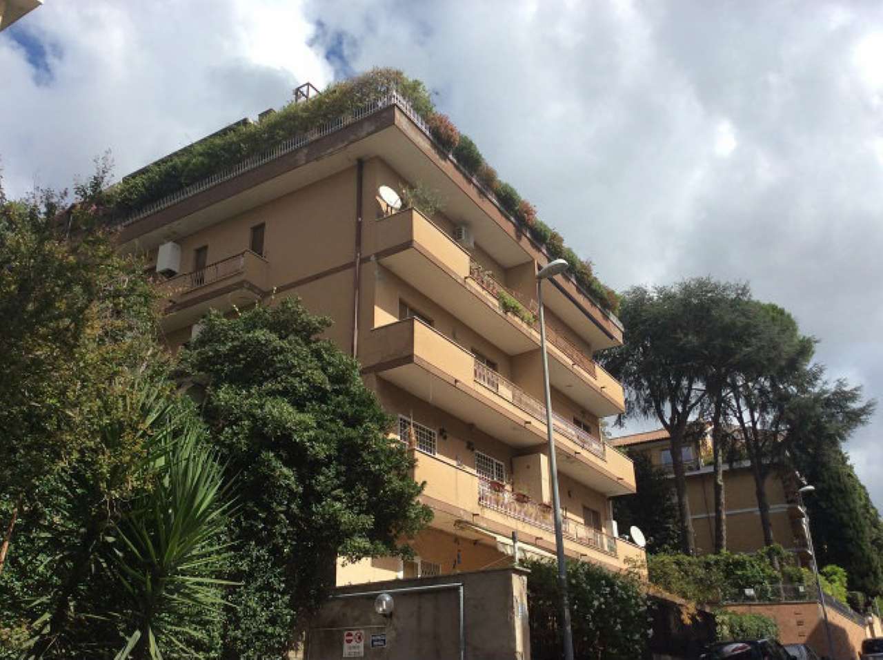  roma vendita quart: cassia flaminia media service immobiliare srl