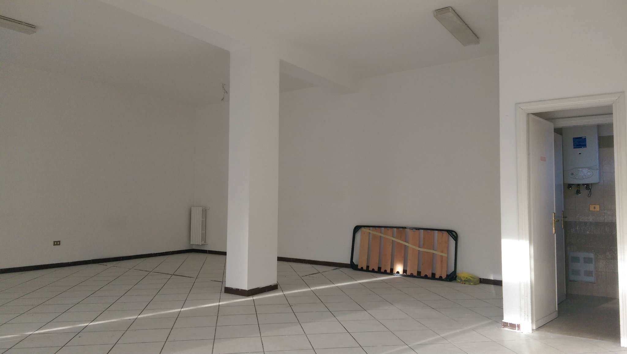 Negozio - Loc.Com. L